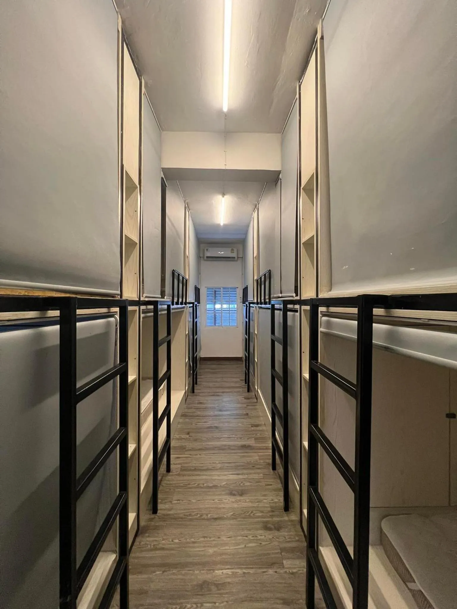 Photo of the whole room, Bed in Comfy Crib Hostel