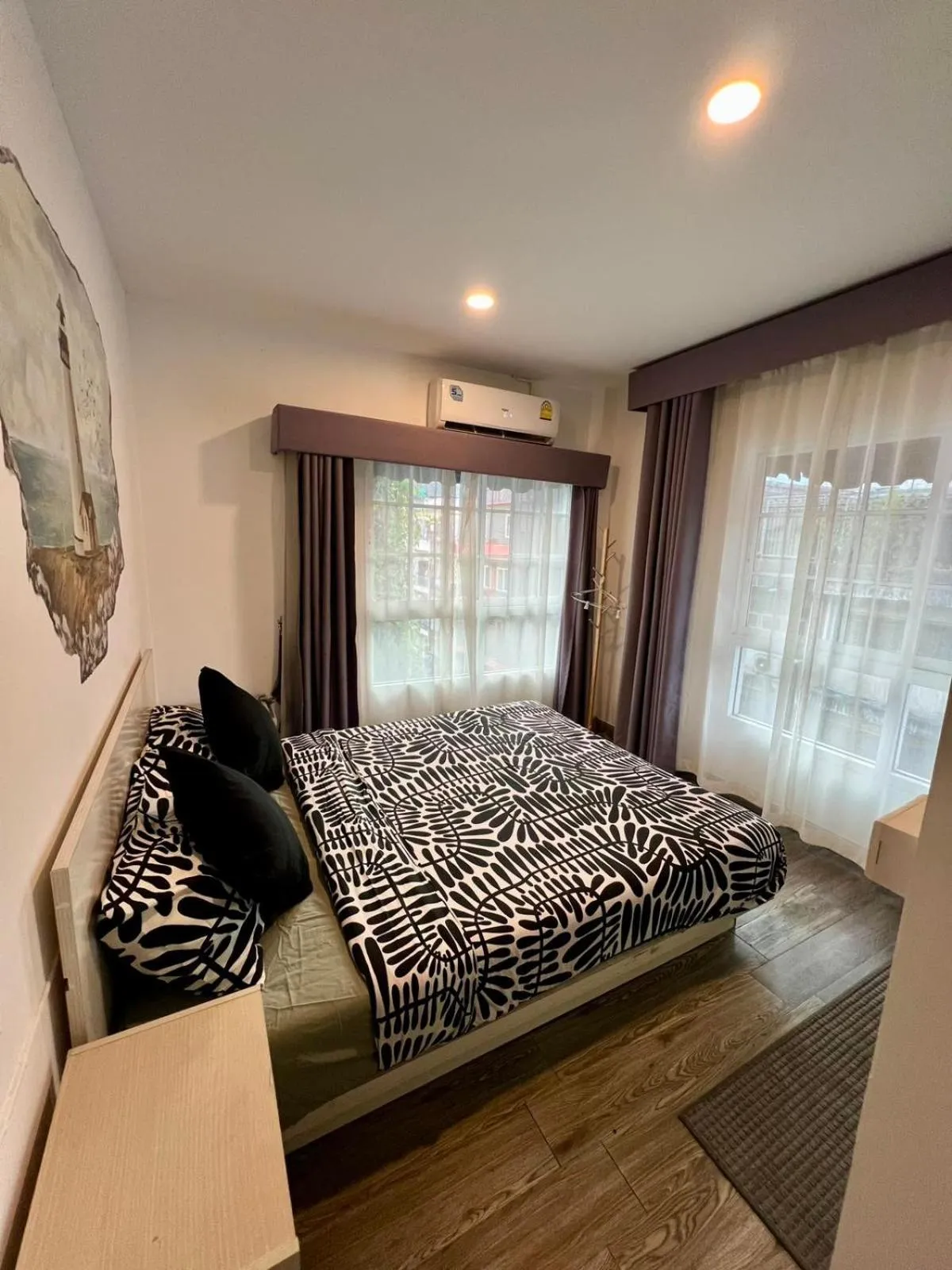 Bedroom, Bed in Comfy Crib Hostel