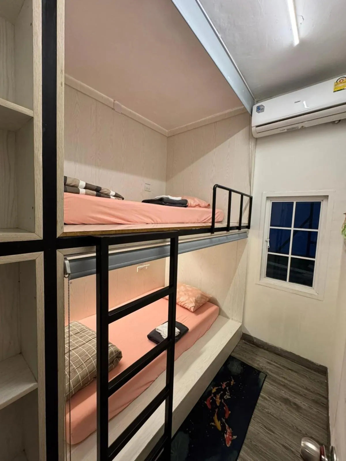 Bedroom, Bed in Comfy Crib Hostel