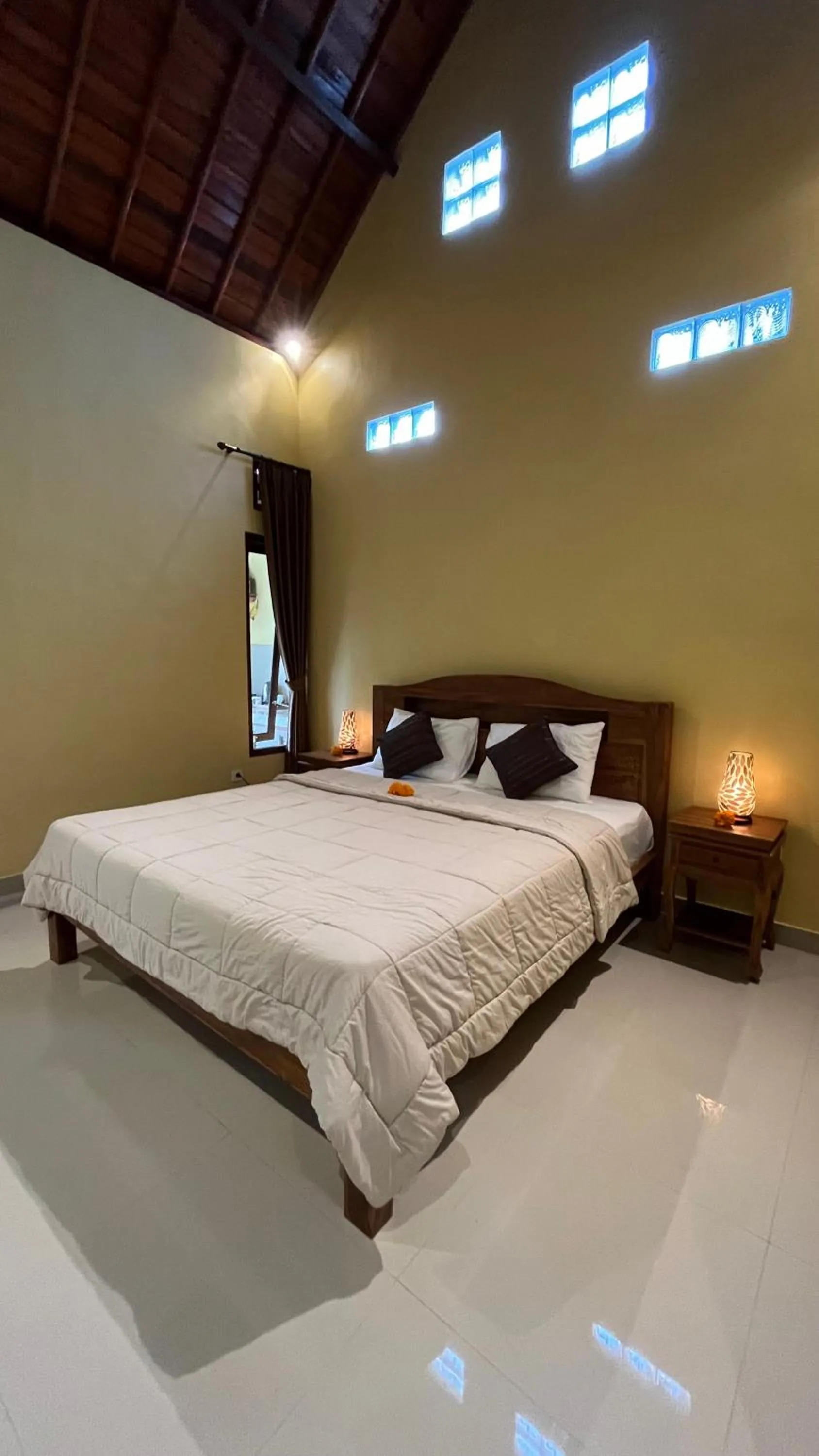 Bed in Bali Asli Guest House by EPS