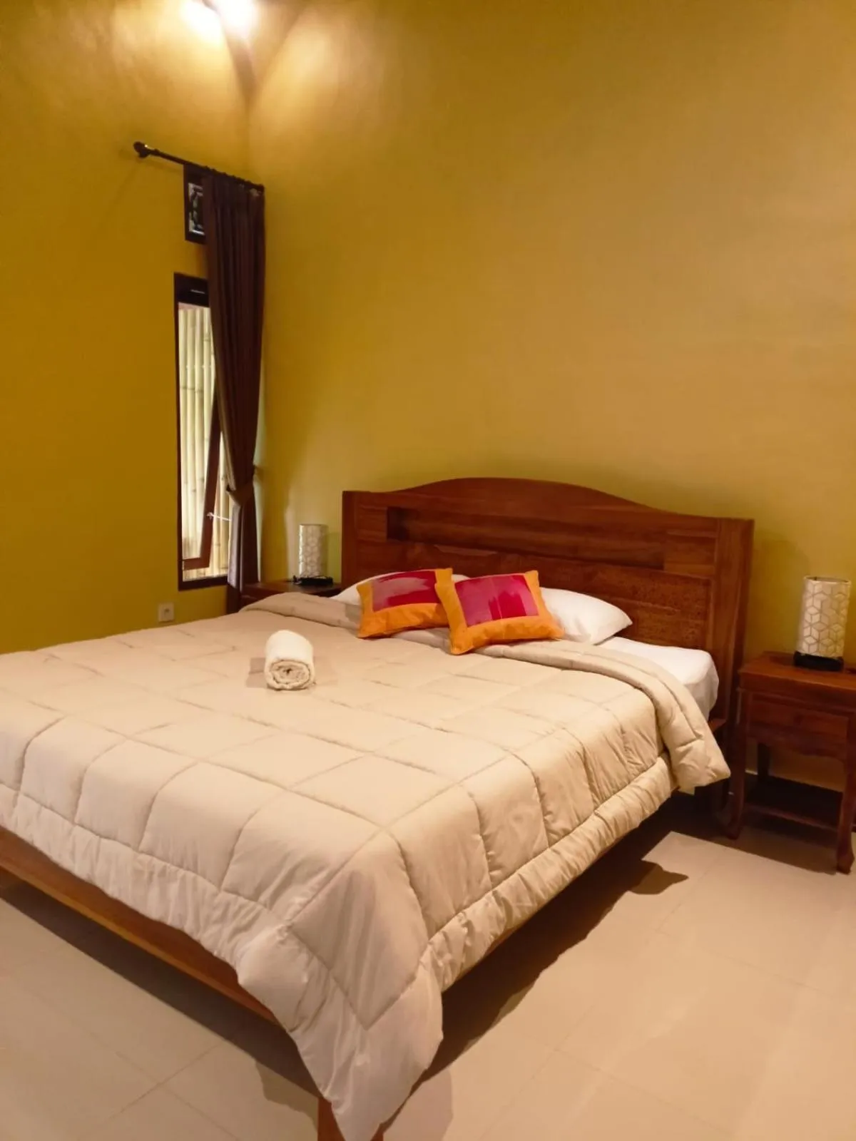 Bed in Bali Asli Guest House by EPS