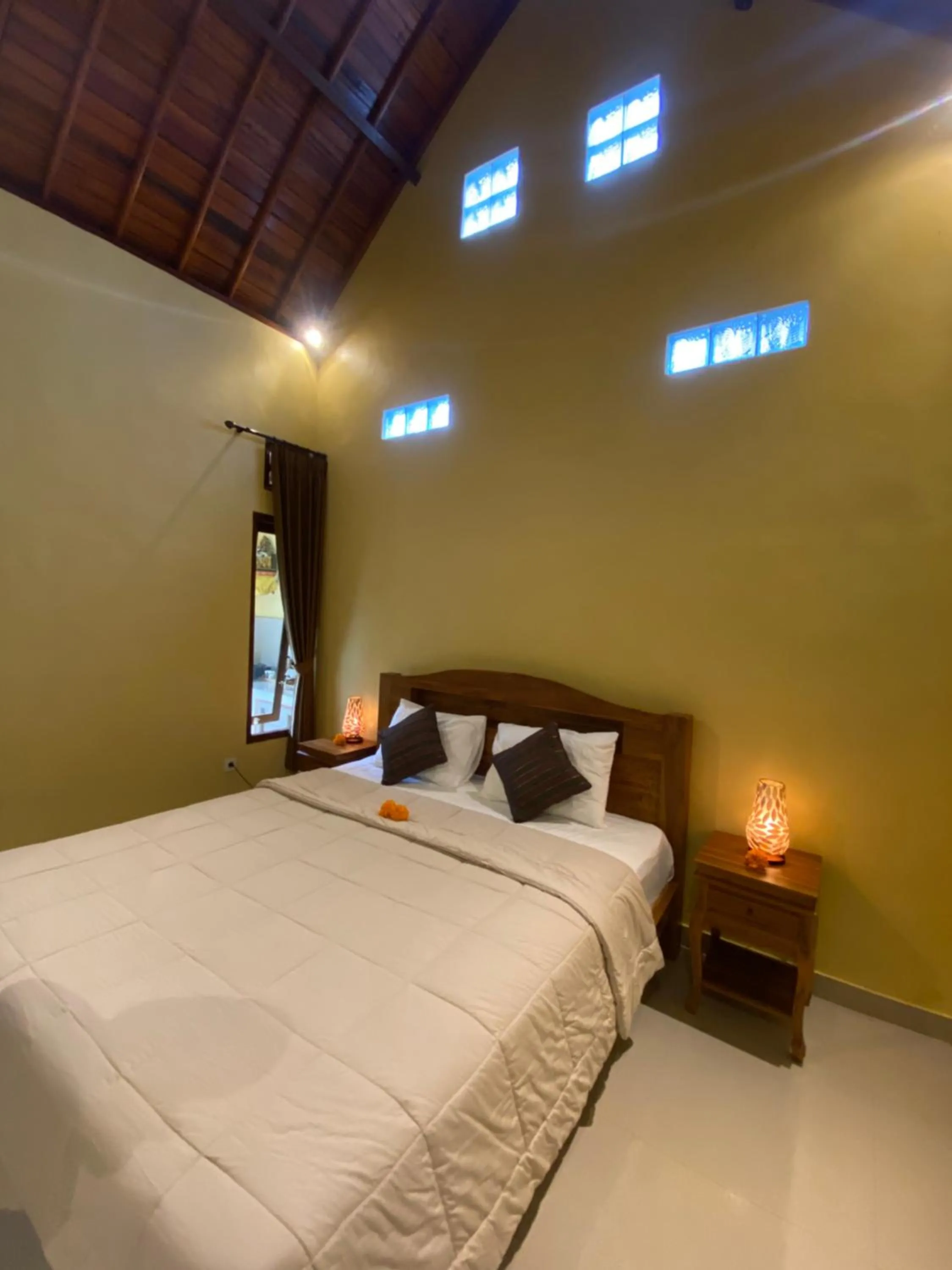 Bed in Bali Asli Guest House by EPS
