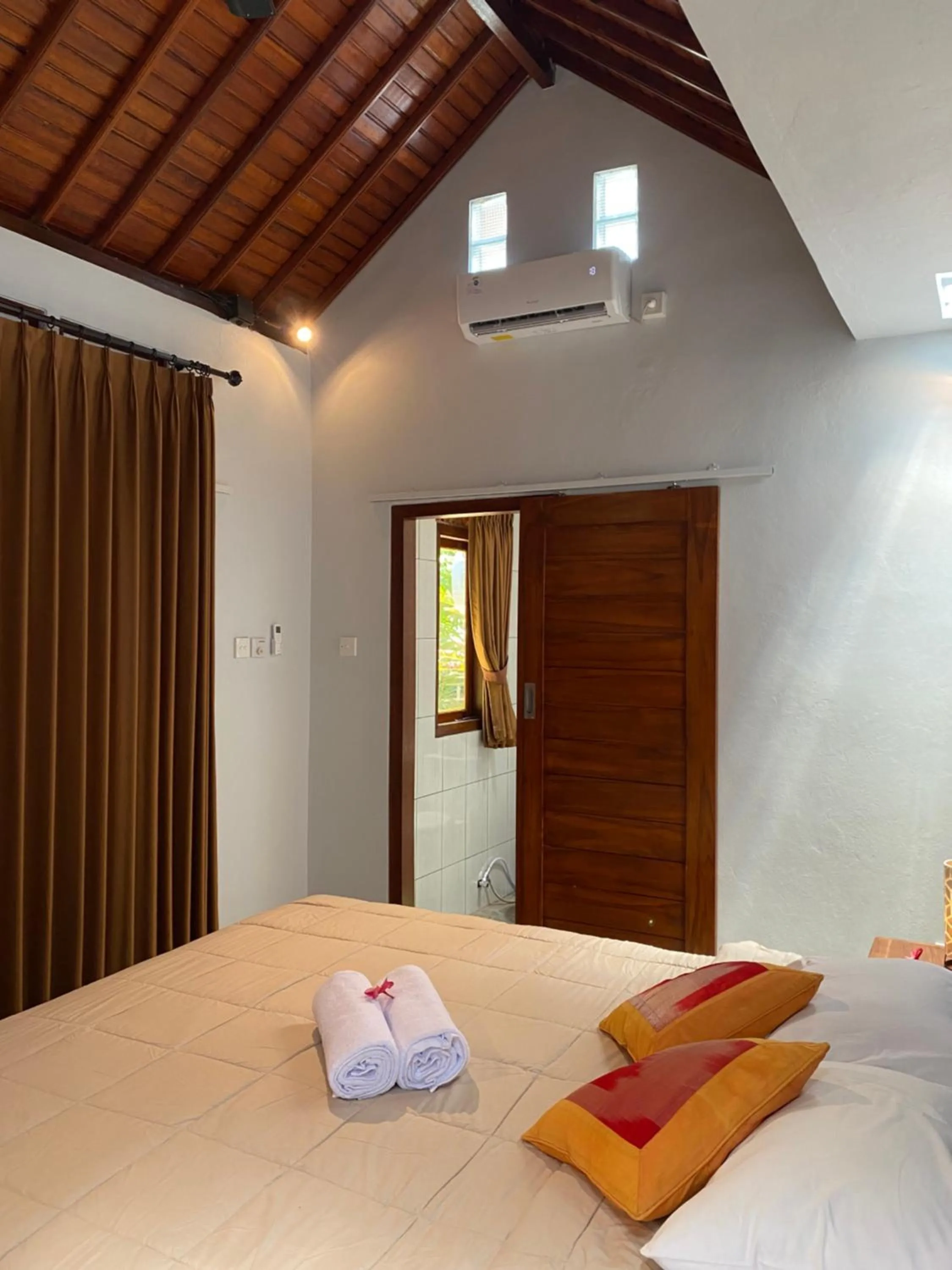 Bed in Bali Asli Guest House by EPS