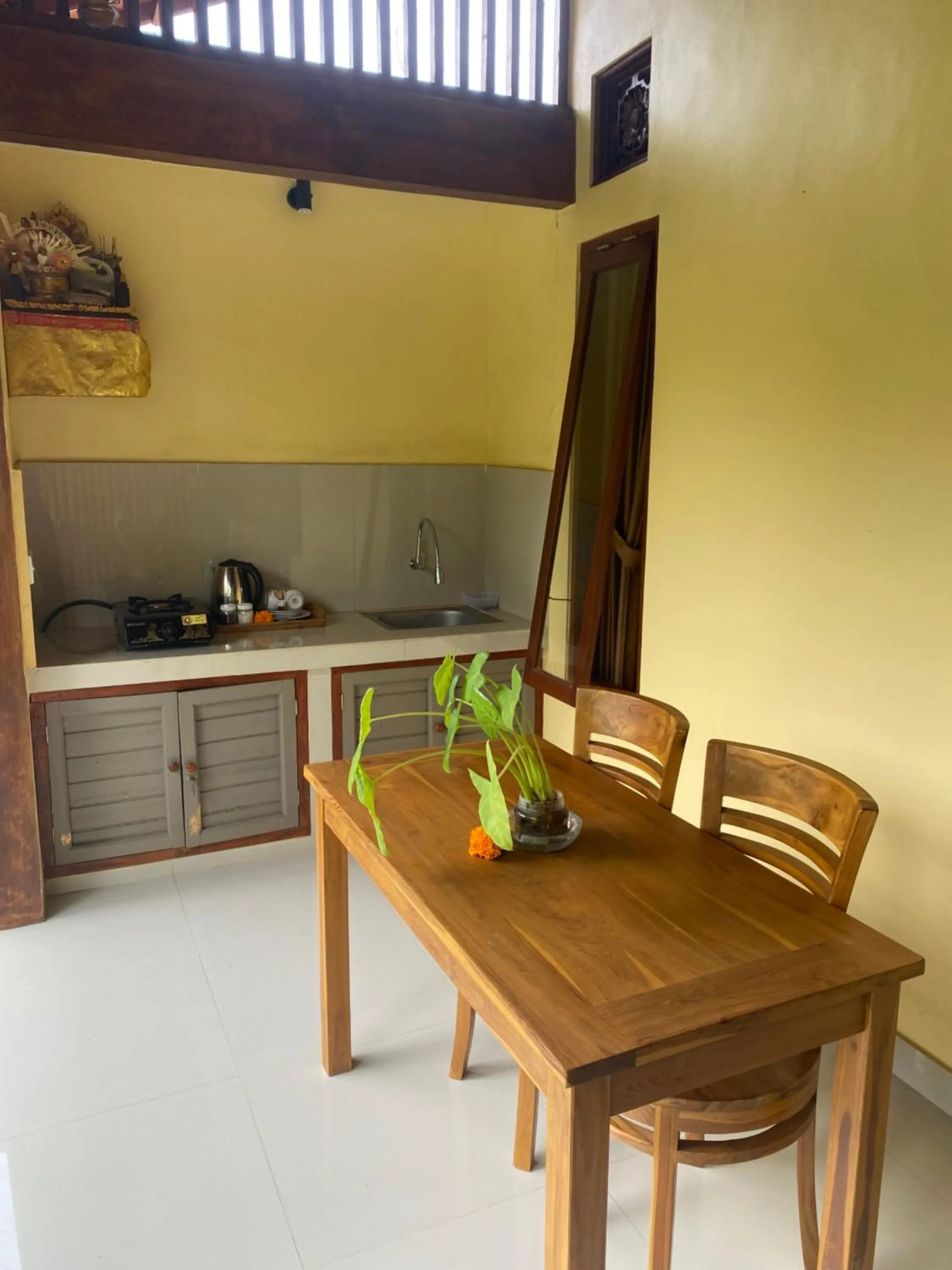 Balcony/Terrace in Bali Asli Guest House by EPS