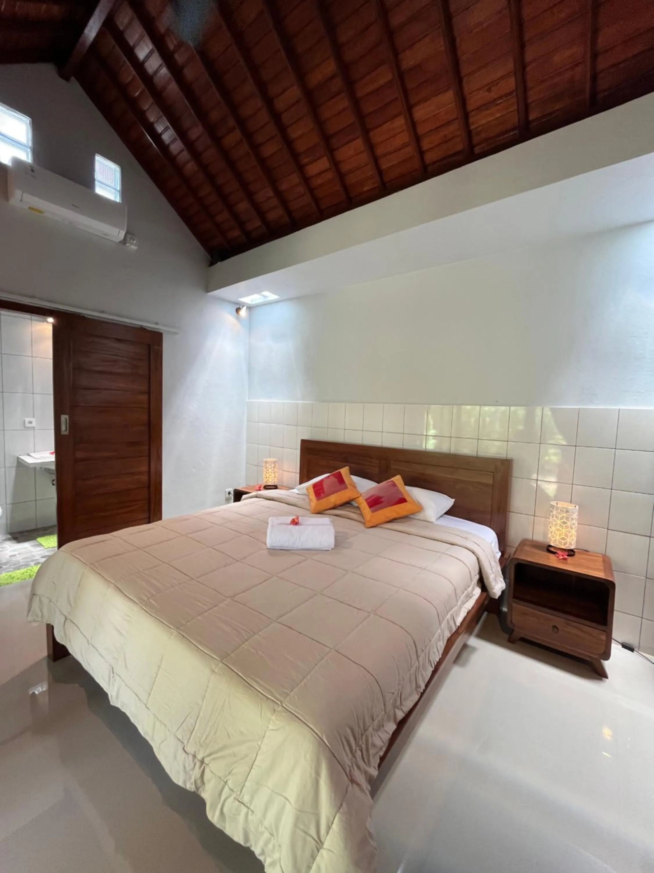 Bed in Bali Asli Guest House by EPS
