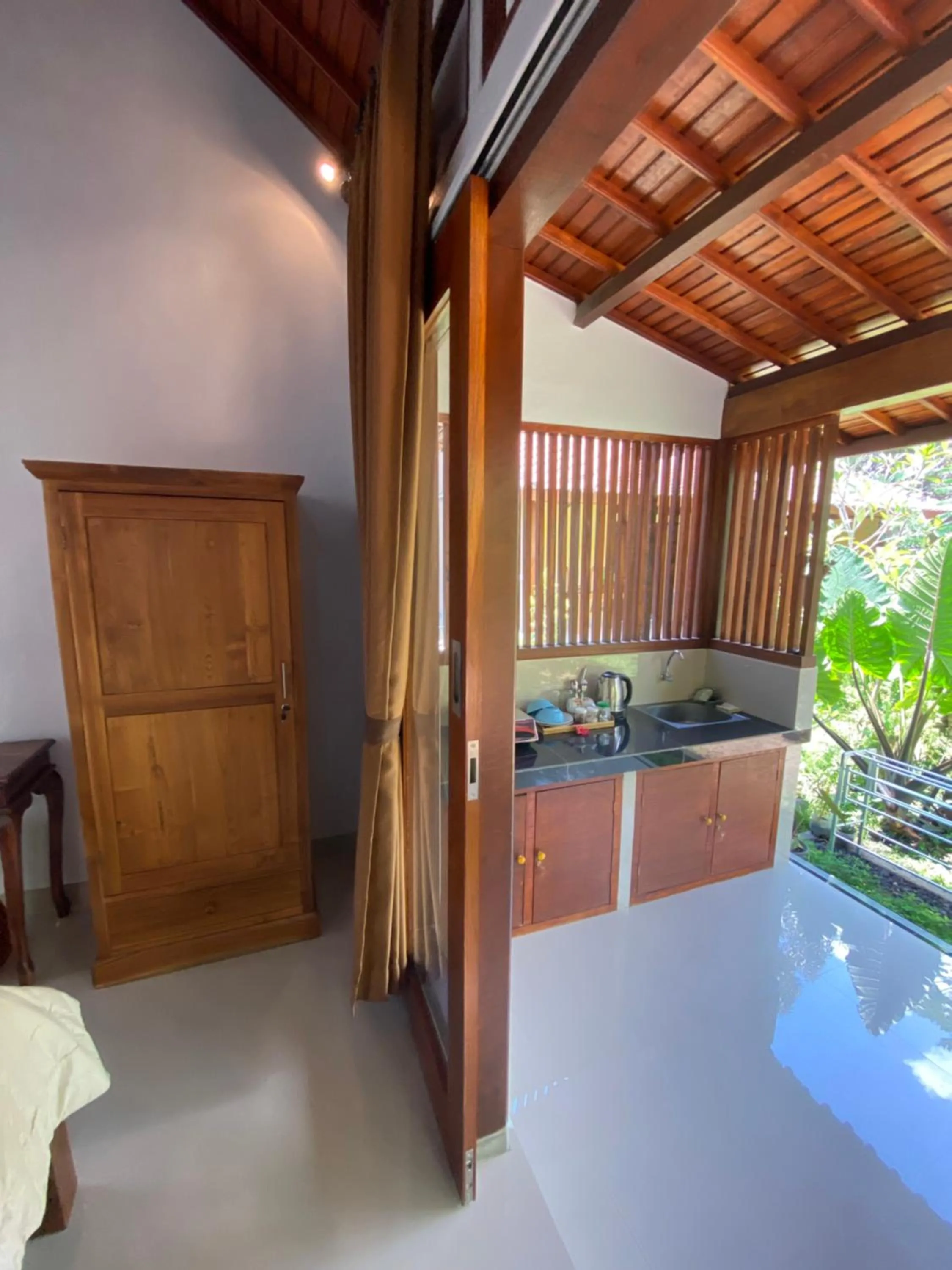 Property building in Bali Asli Guest House by EPS