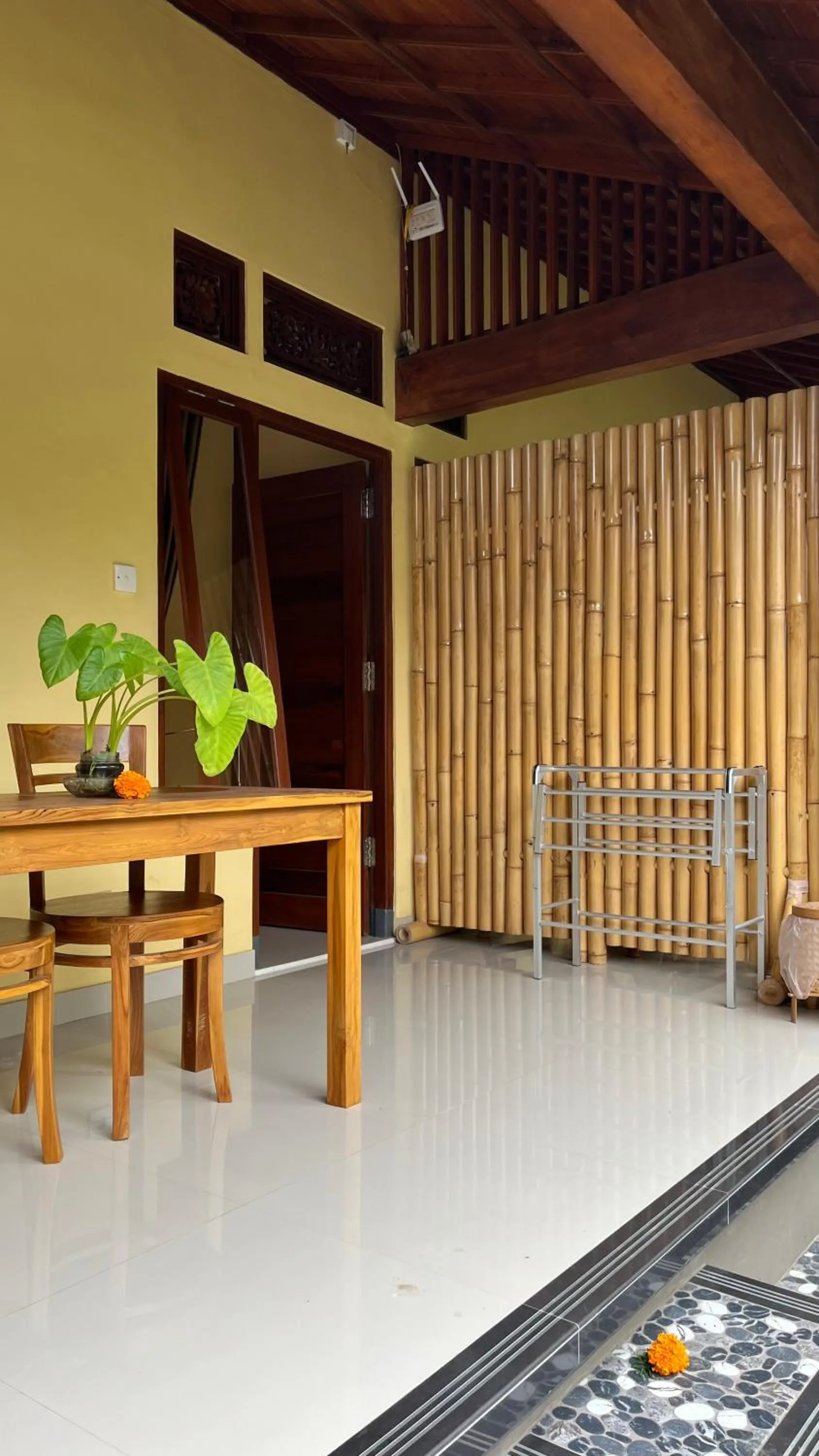 Balcony/Terrace in Bali Asli Guest House by EPS