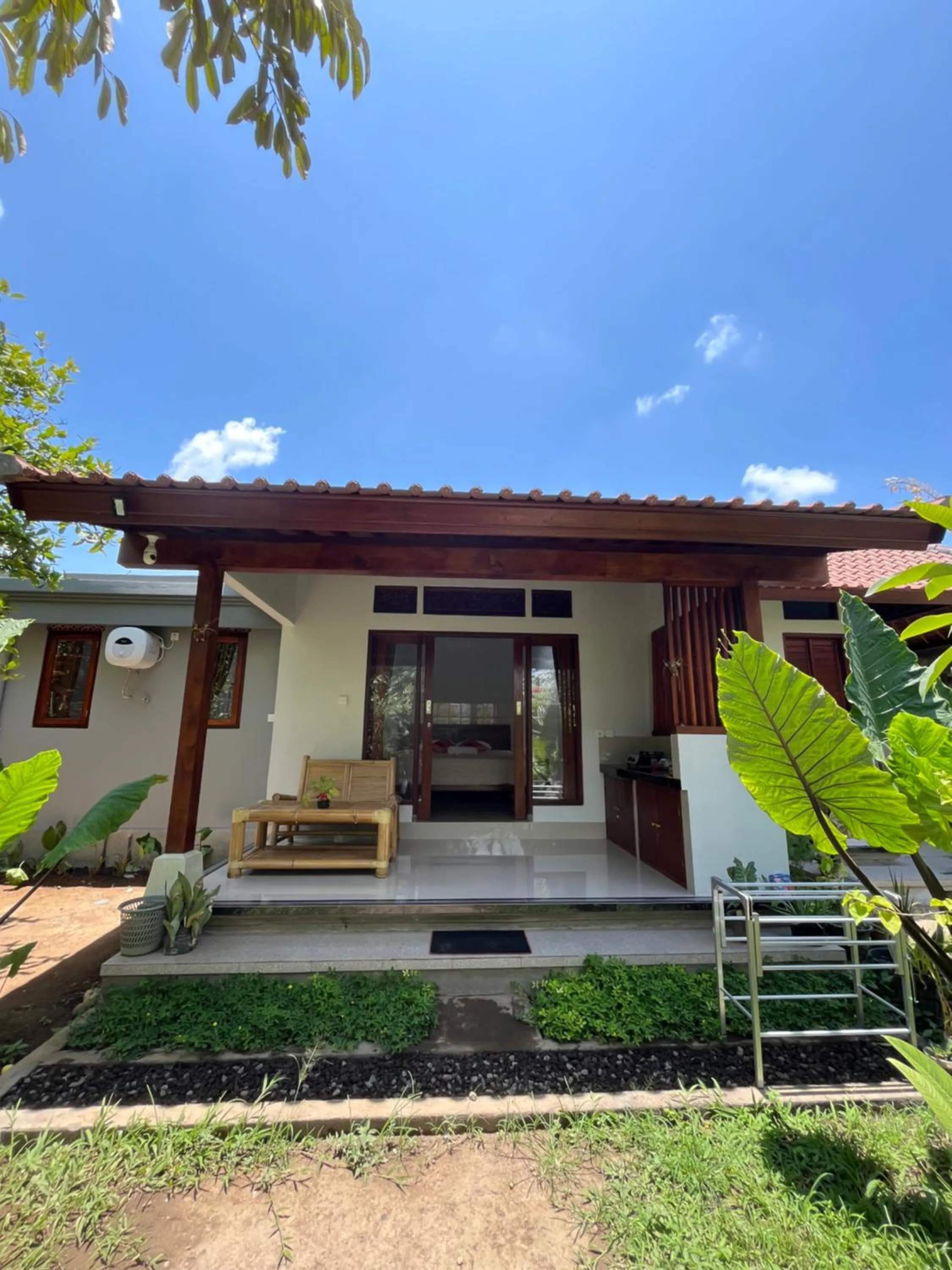 Property building in Bali Asli Guest House by EPS