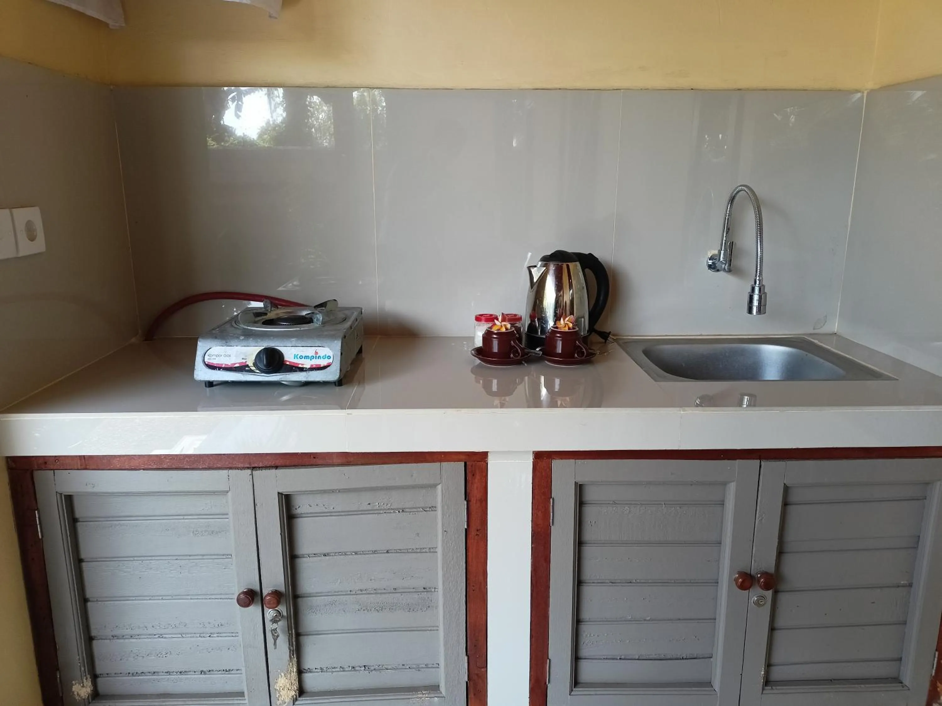 Coffee/tea facilities in Bali Asli Guest House by EPS