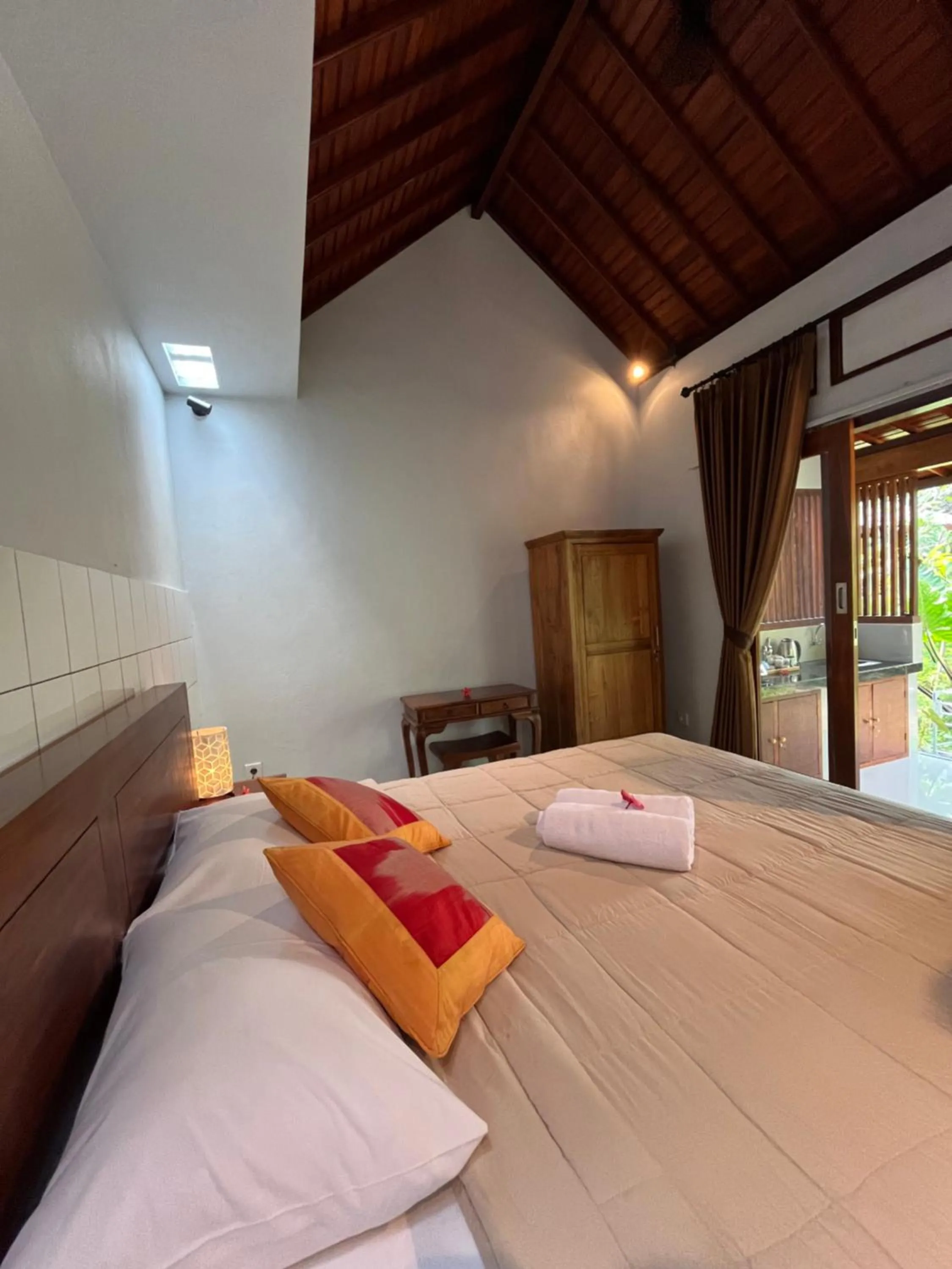 Bed in Bali Asli Guest House by EPS