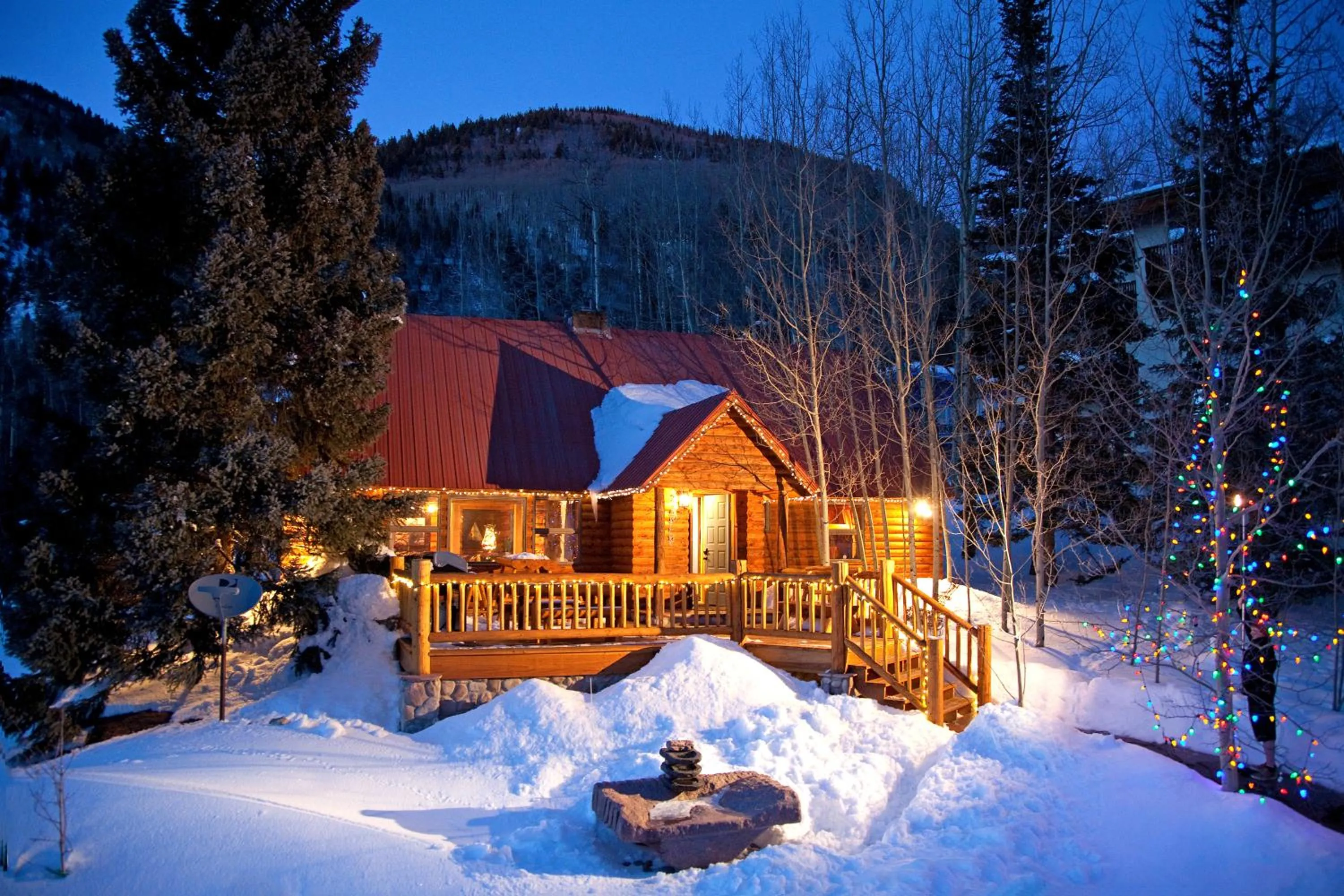 Property building in Alpine Village Suites