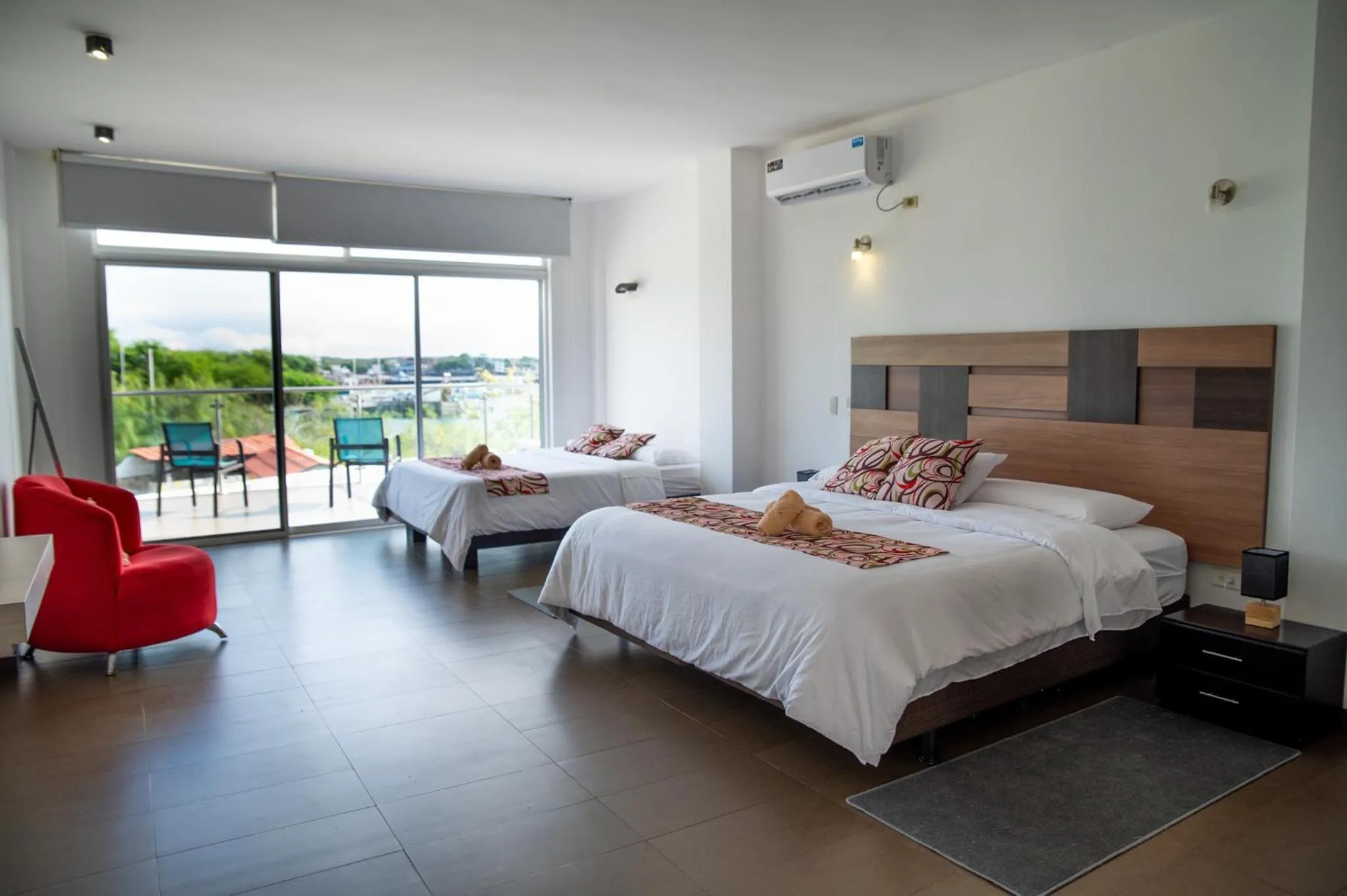 Twin Room with Sea View in SeaSide Hotel Galapagos