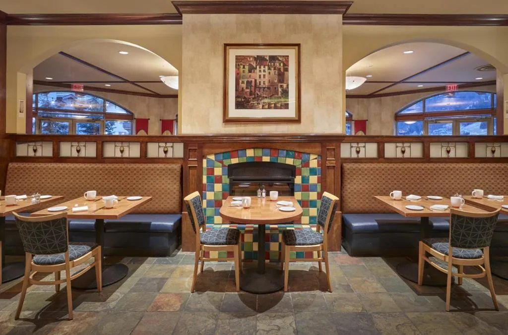 Restaurant/places to eat in Residences at the Sun Peaks Grand