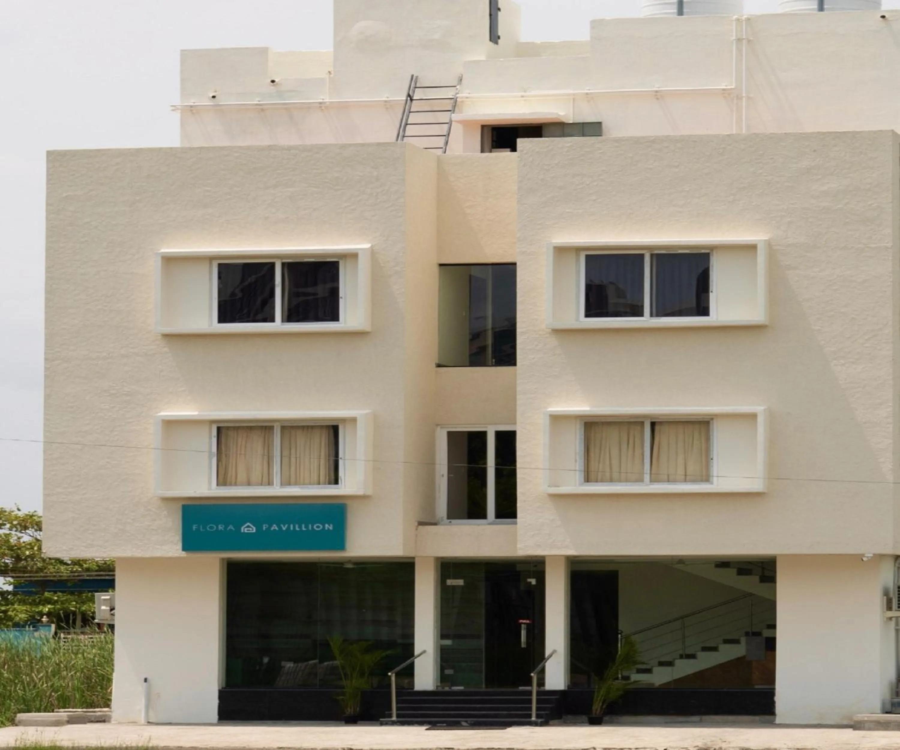 Property building in Flora Pavillion Near Global Hospital Perumbakkam