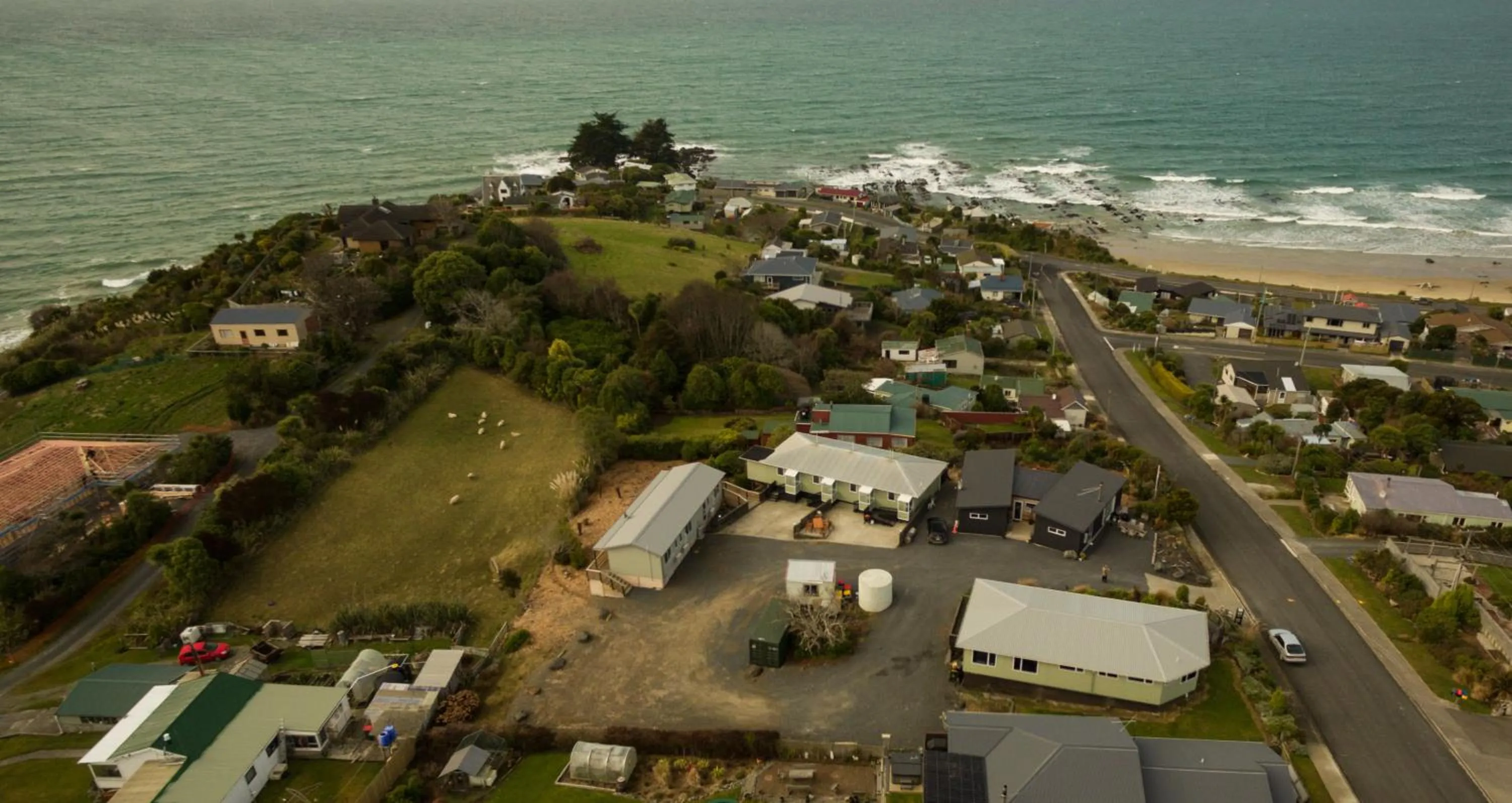 Day in Kaka Point Motels