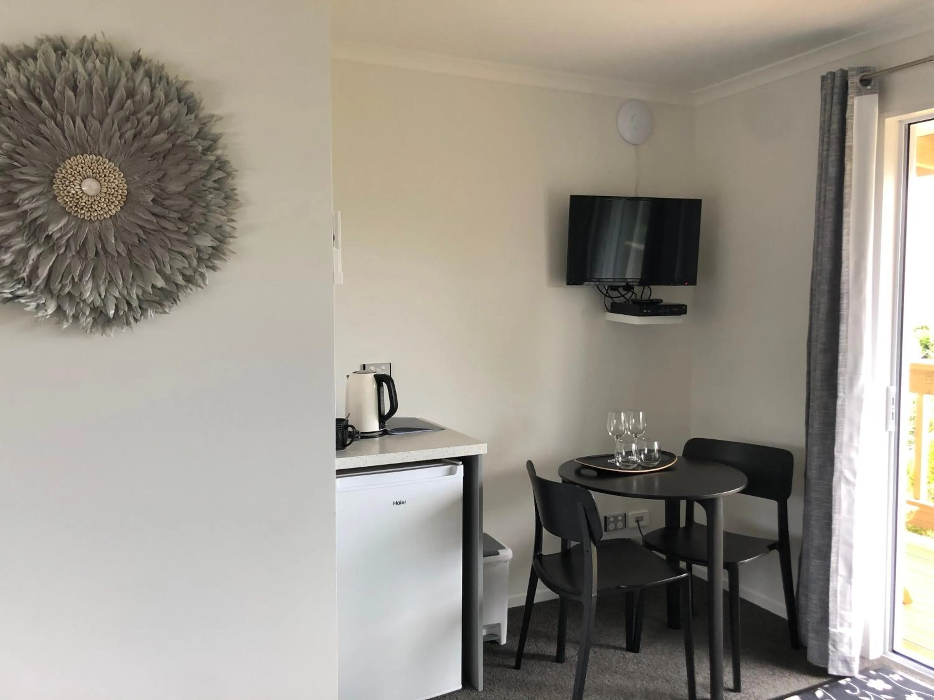 Coffee/tea facilities in Kaka Point Motels