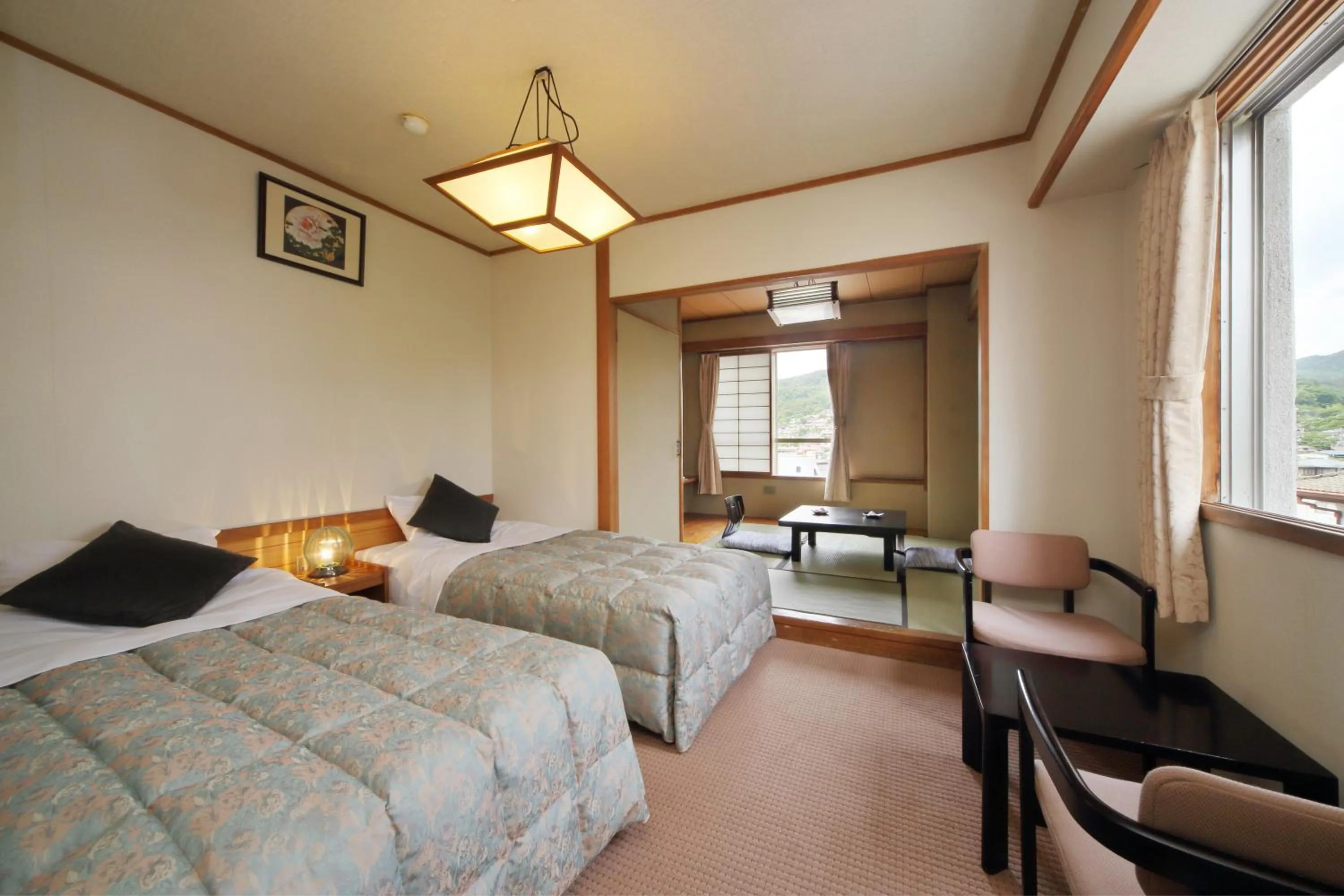 Photo of the whole room, Bed in Kami no yama Azumaya