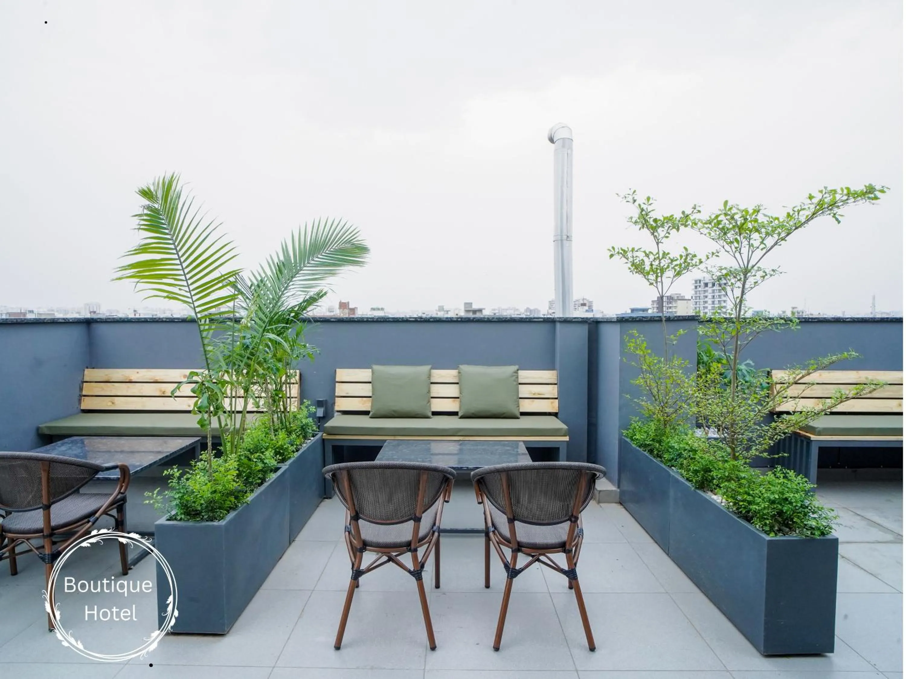 Patio in Saltstayz Select - Golf Course Road & Sector 57