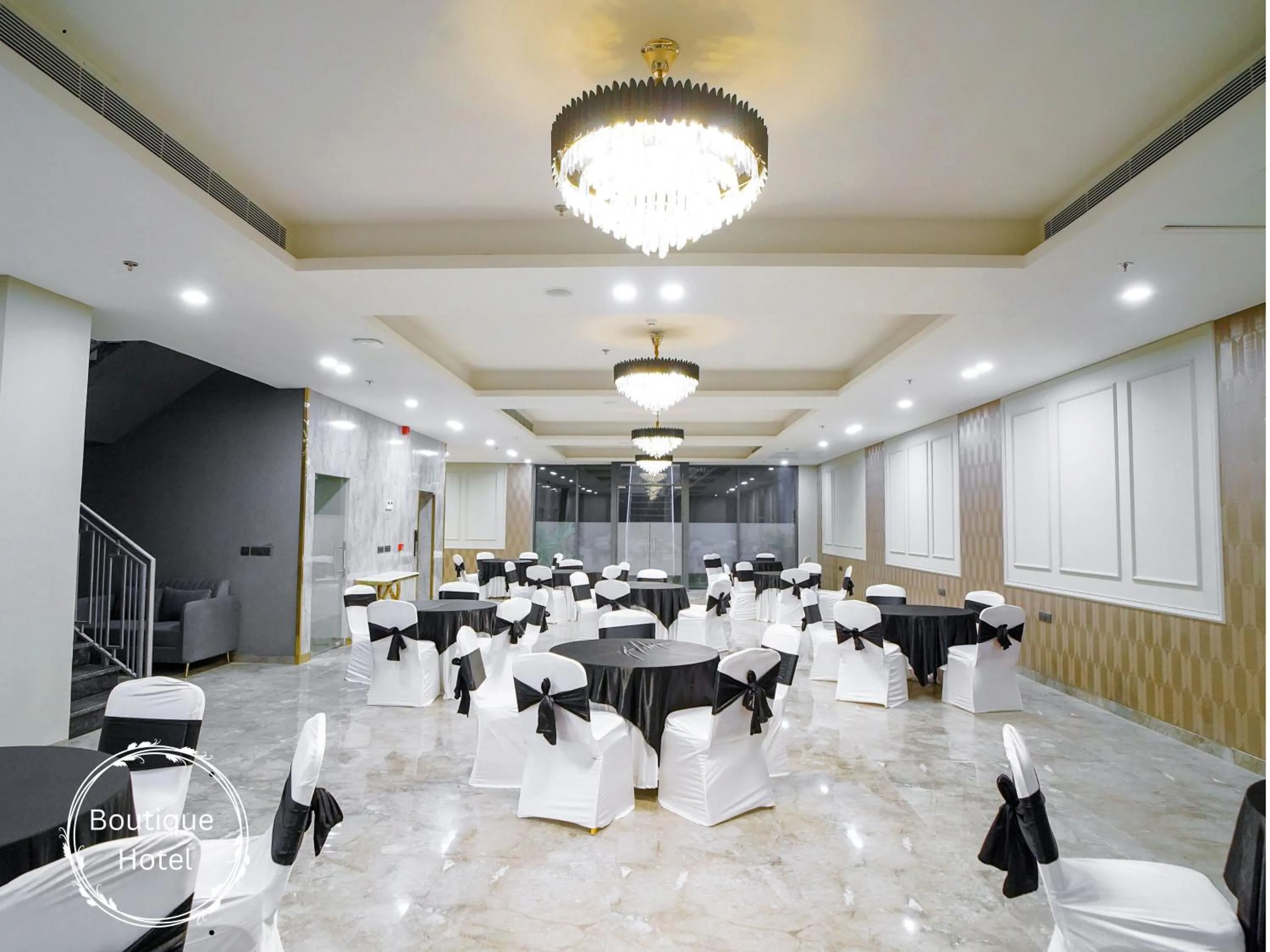 Banquet/Function facilities in Saltstayz Select - Golf Course Road & Sector 57