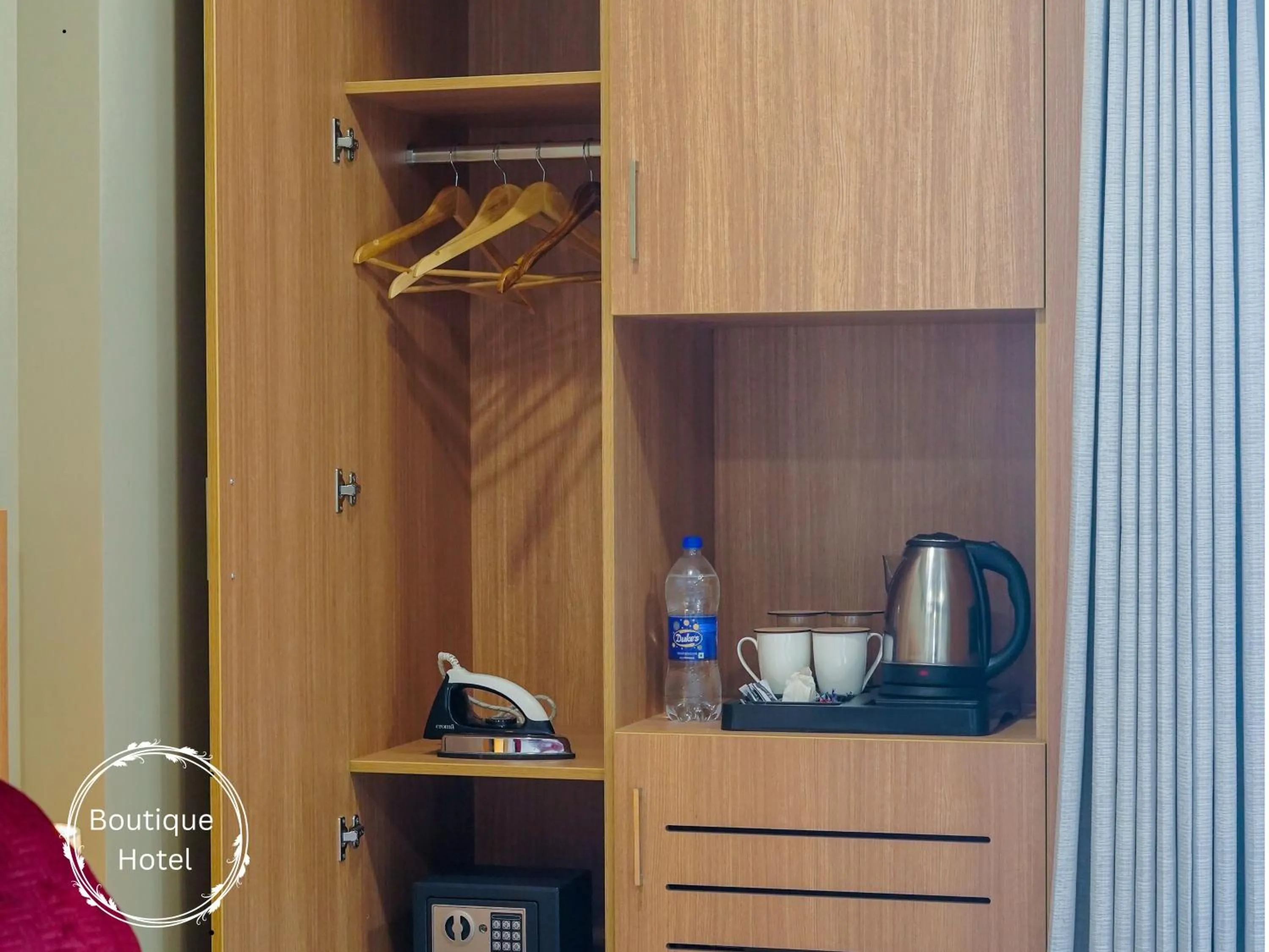 Coffee/tea facilities in Saltstayz Select - Golf Course Road & Sector 57