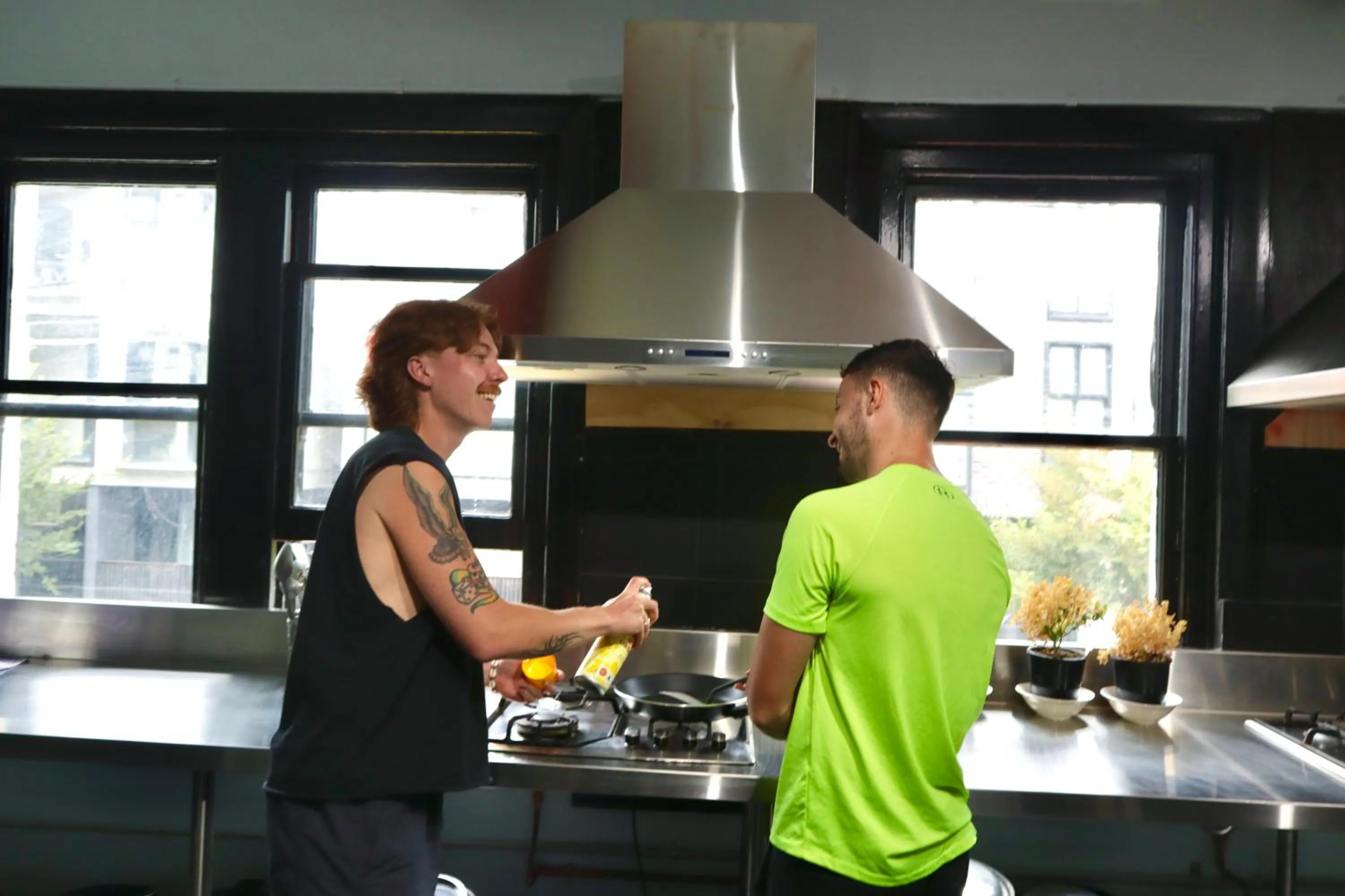 Communal kitchen in Ritz For Backpackers