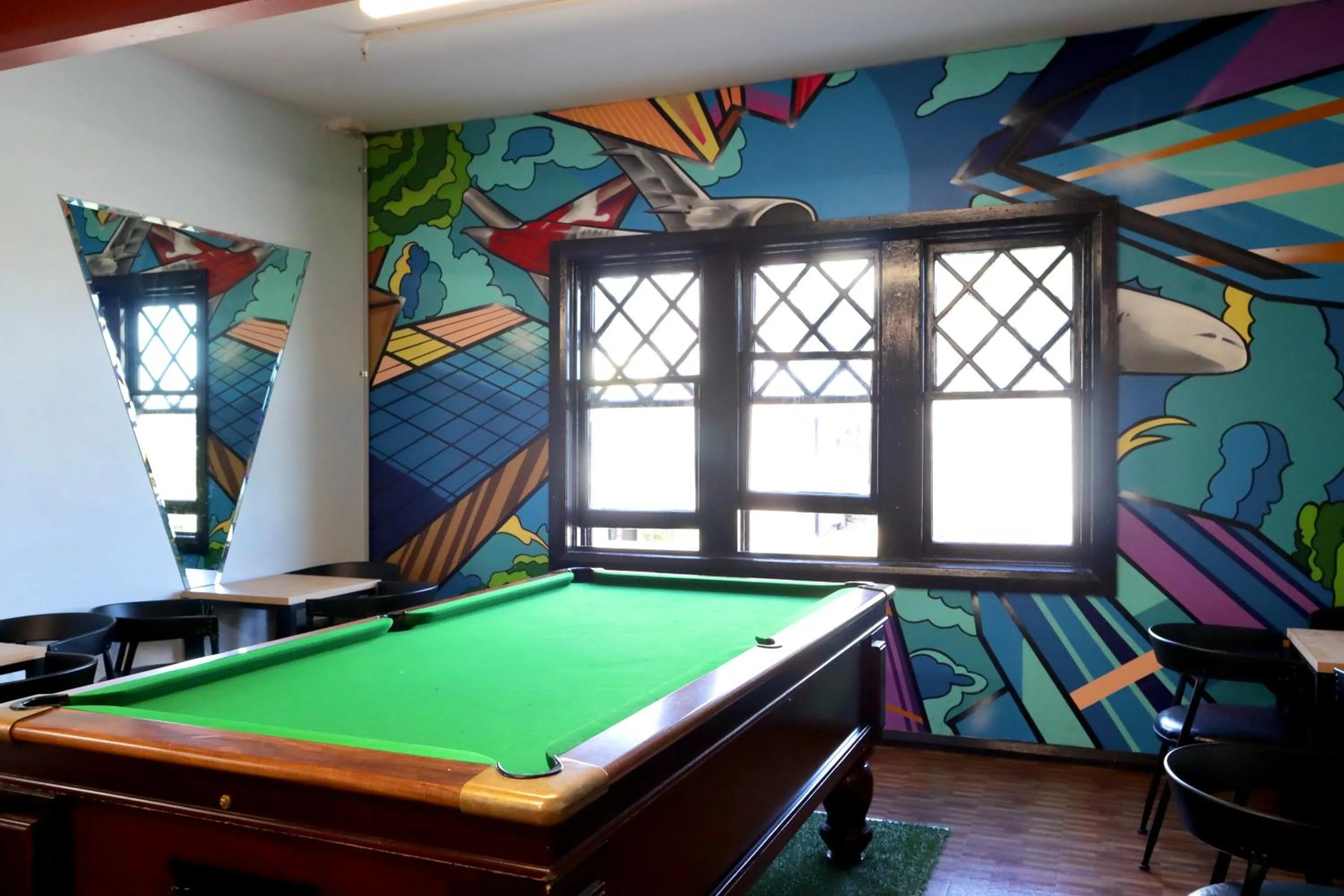 Billiard in Ritz For Backpackers
