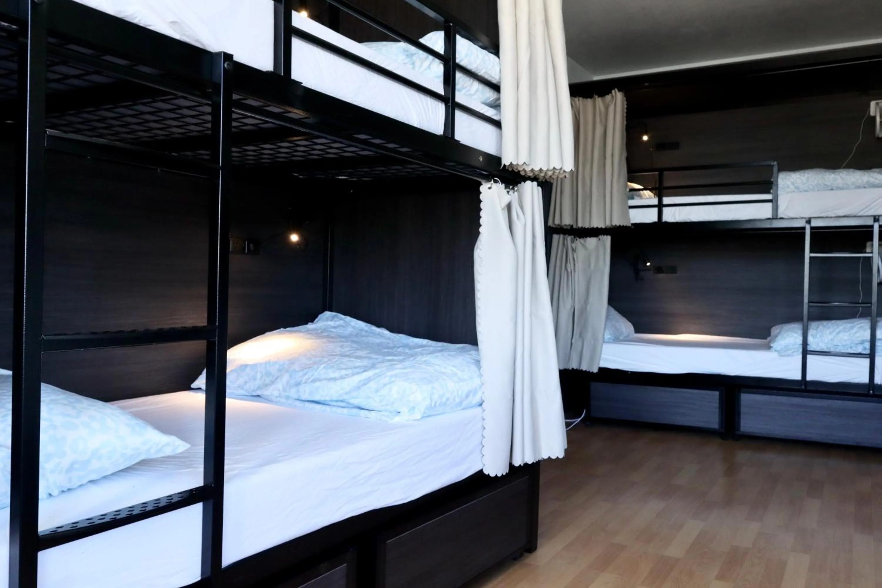 bunk bed, Bed in Ritz For Backpackers