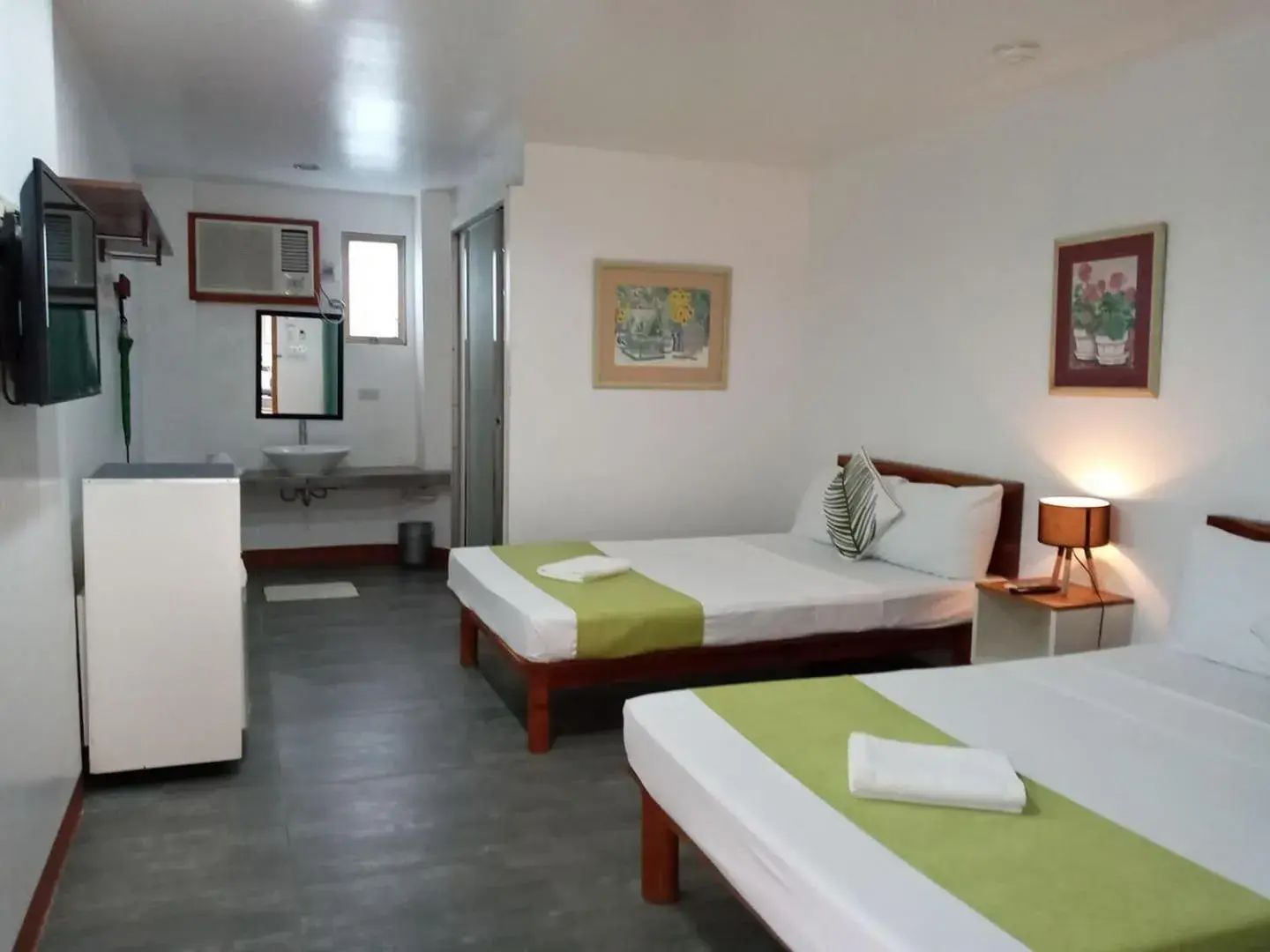 Photo of the whole room, Bed in MR Holidays Hotel Photo of the whole room, Bed in MR Holidays Hotel