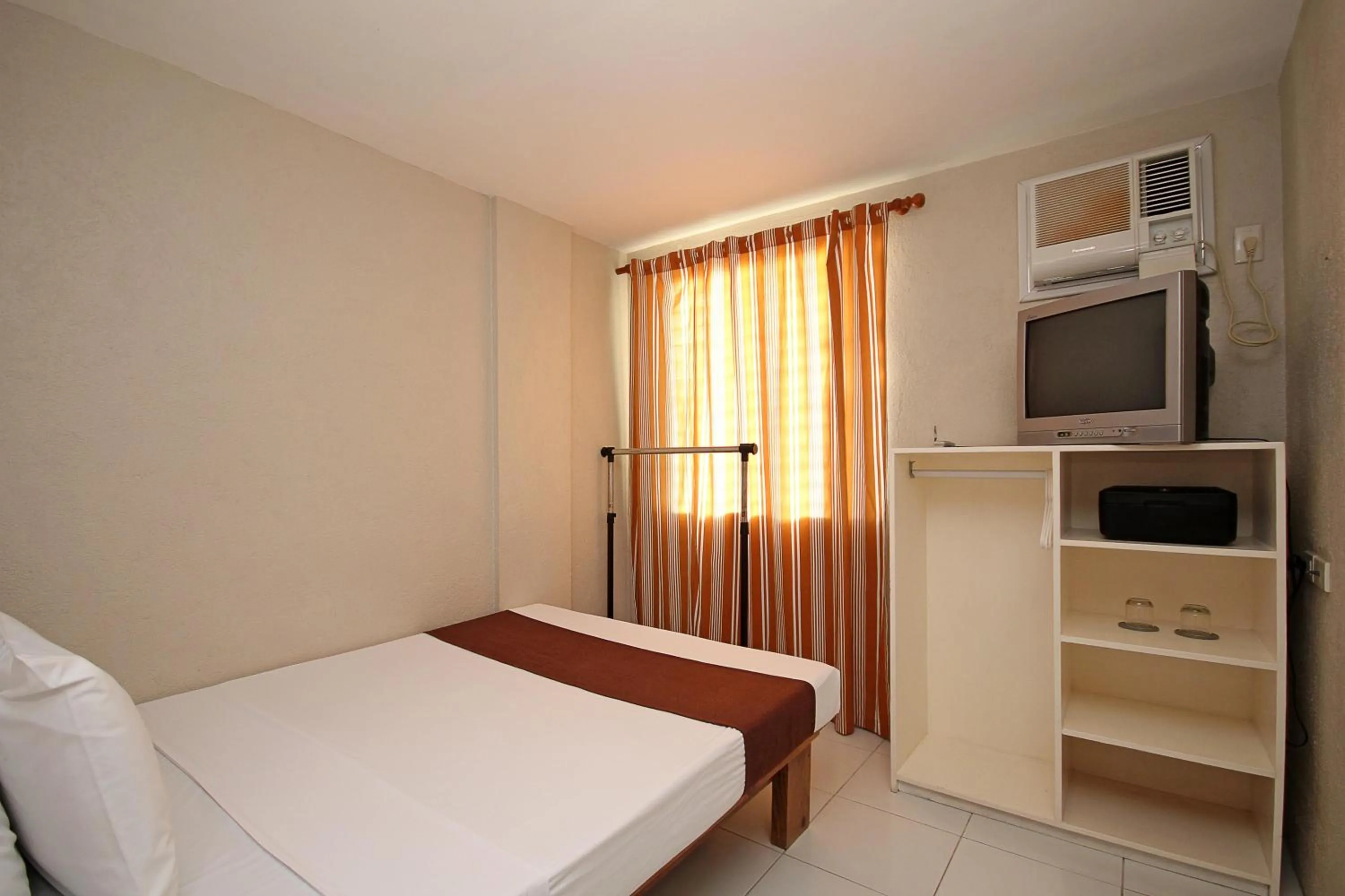 Decorative detail, Bed in MR Holidays Hotel