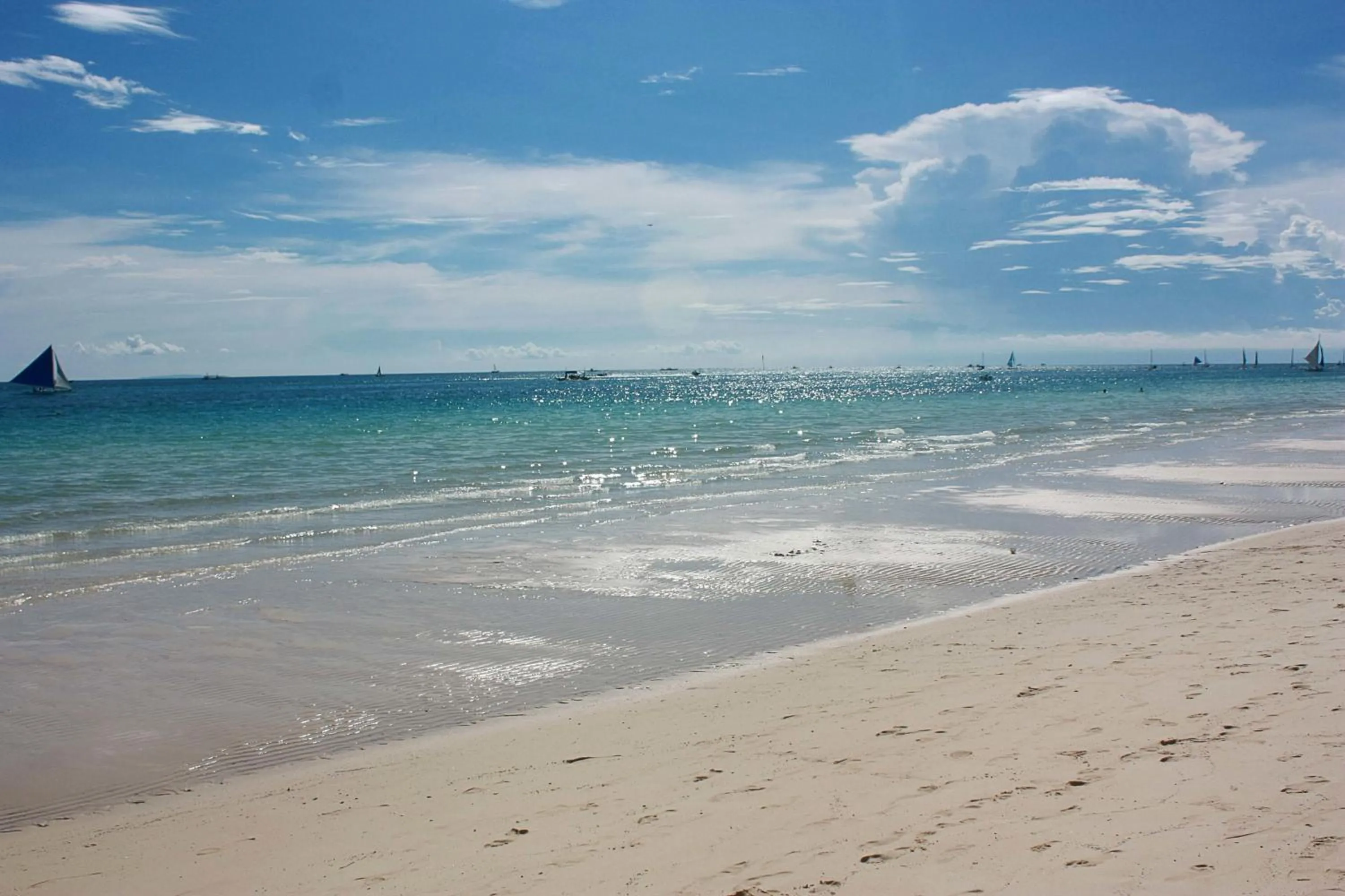 Beach in MR Holidays Hotel