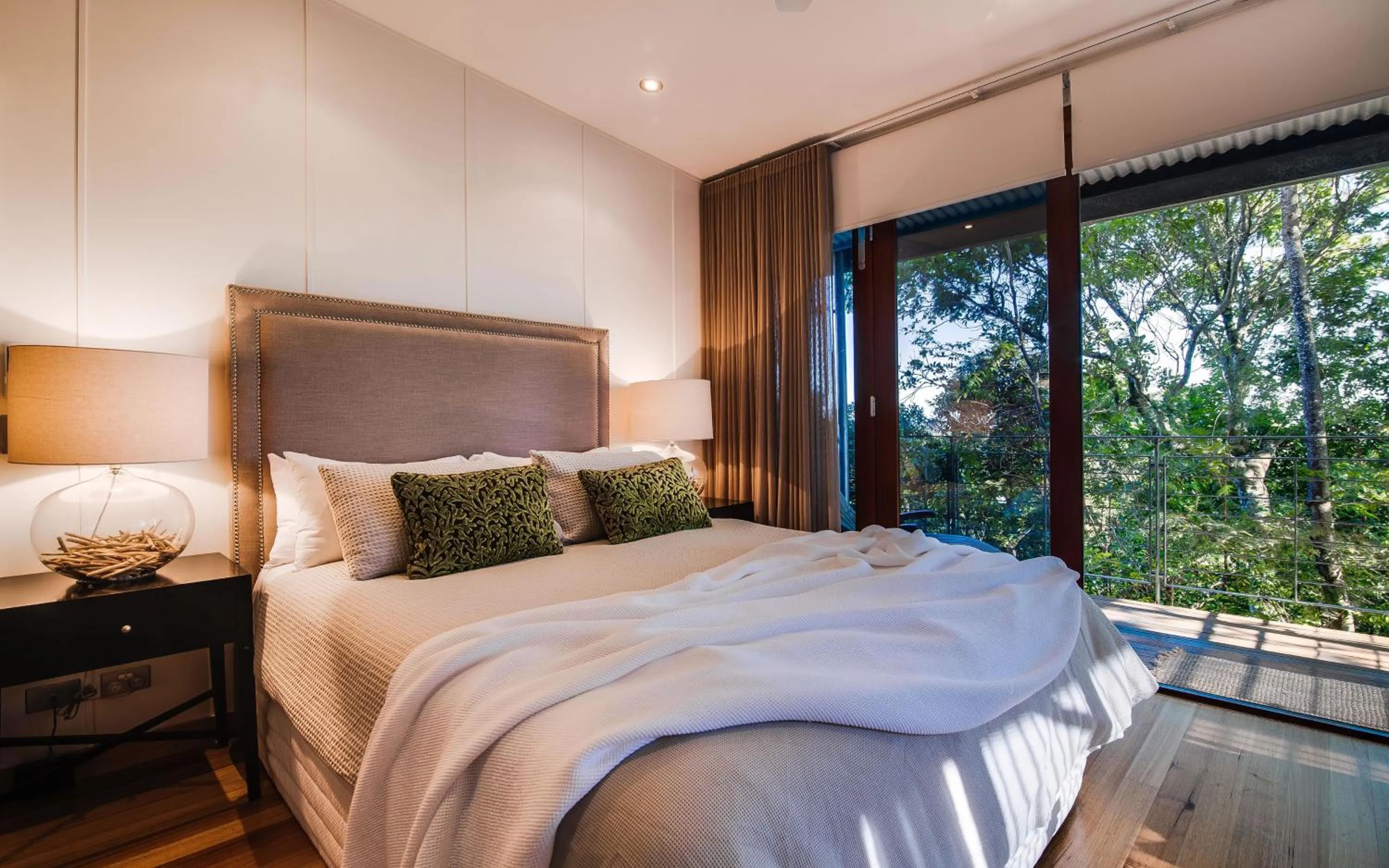 Bedroom, Bed in Noosa Residences
