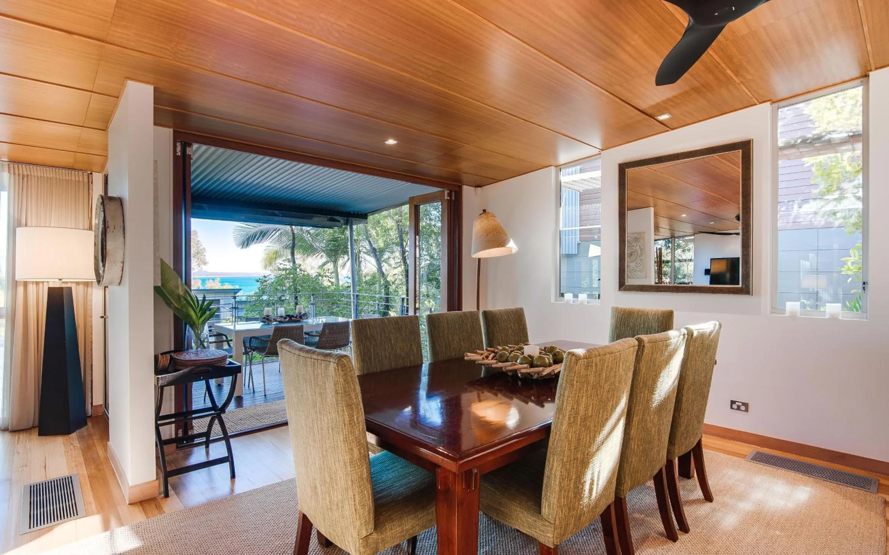 Dining area in Noosa Residences
