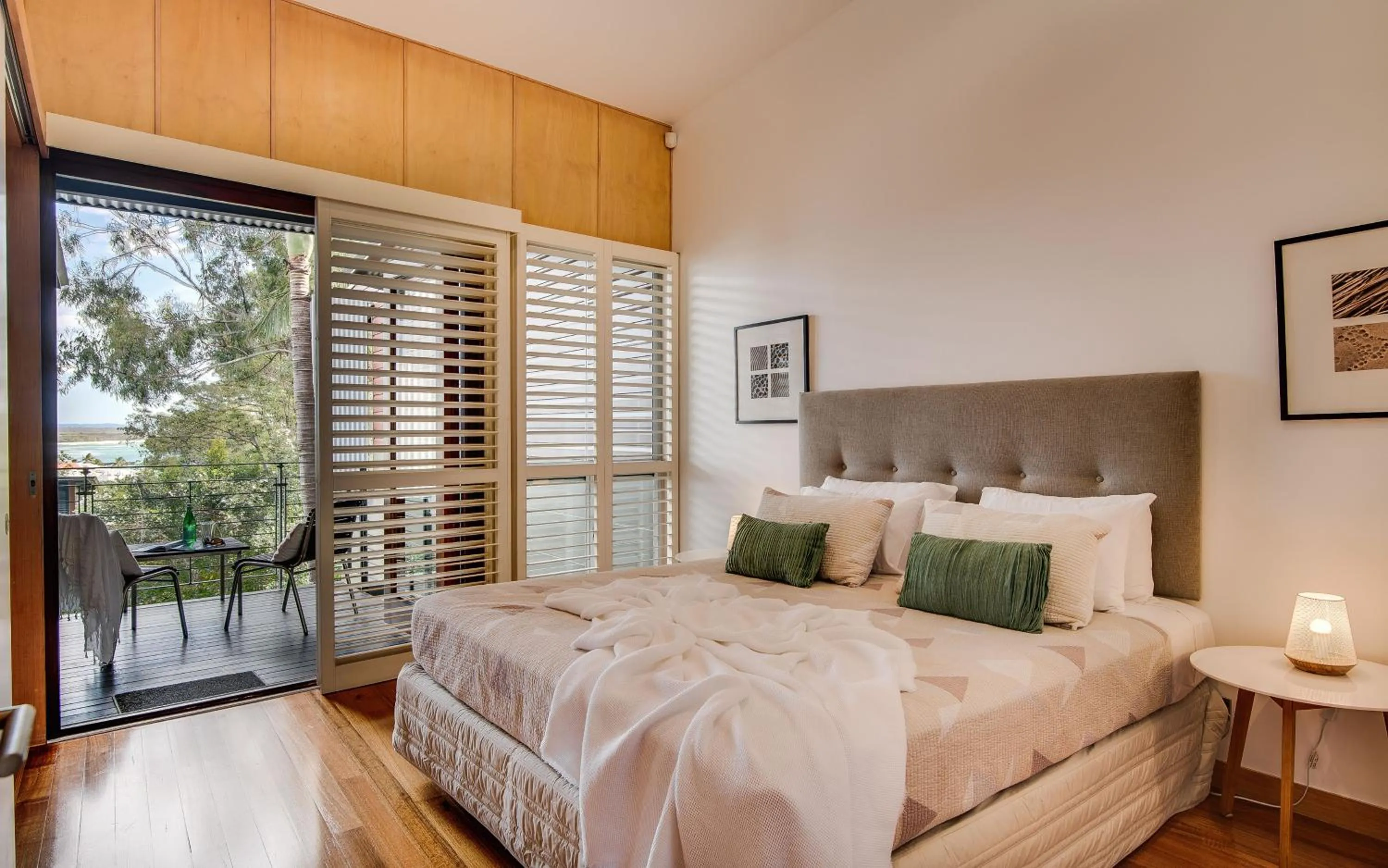 Balcony/Terrace, Bed in Noosa Residences