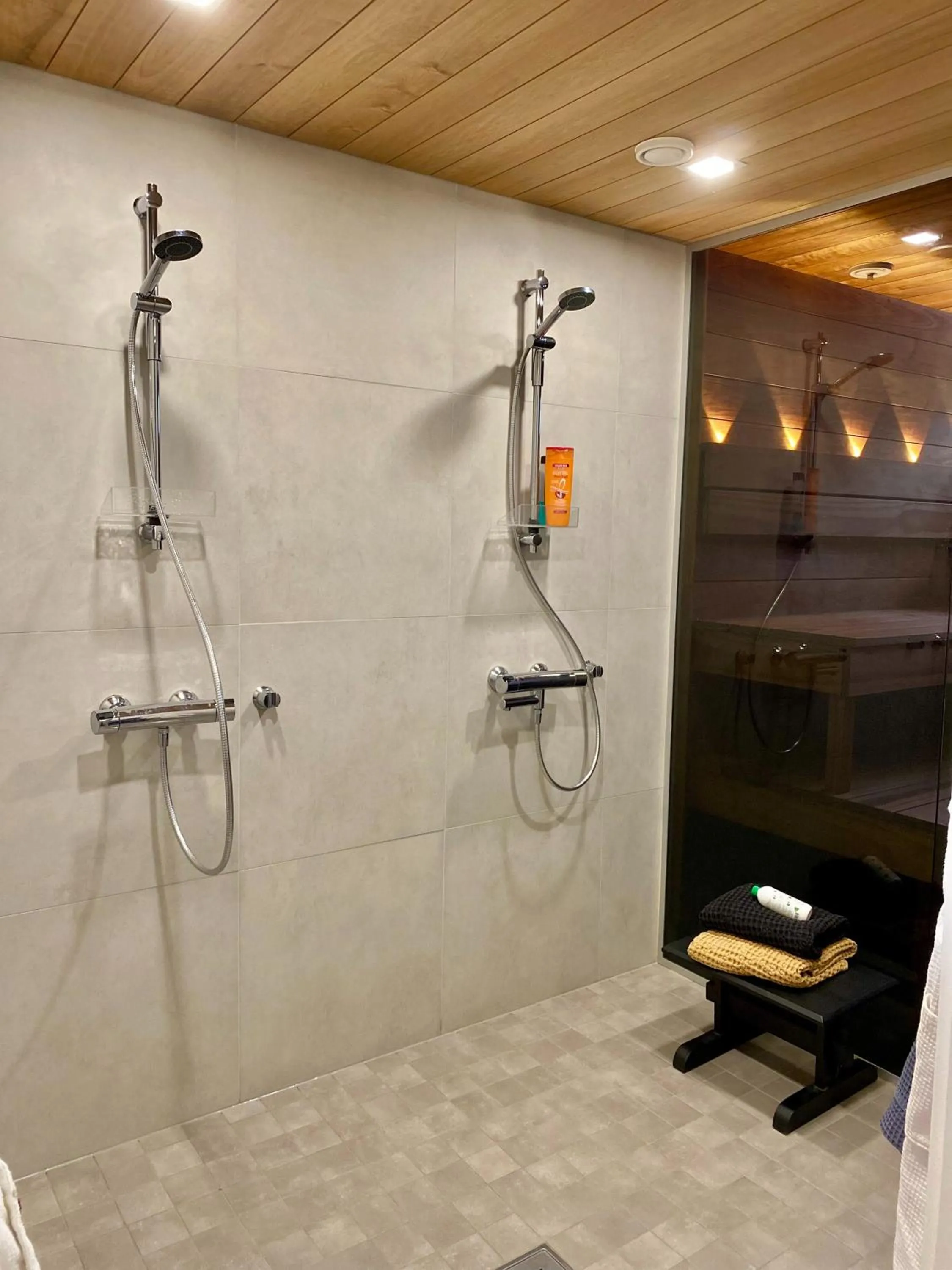 Shower in Villa Vennivaara
