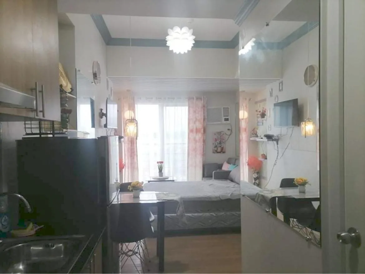 Studio with Mountain View in Condo for rent -The Loop Residences-relaxing , unique and satisfying