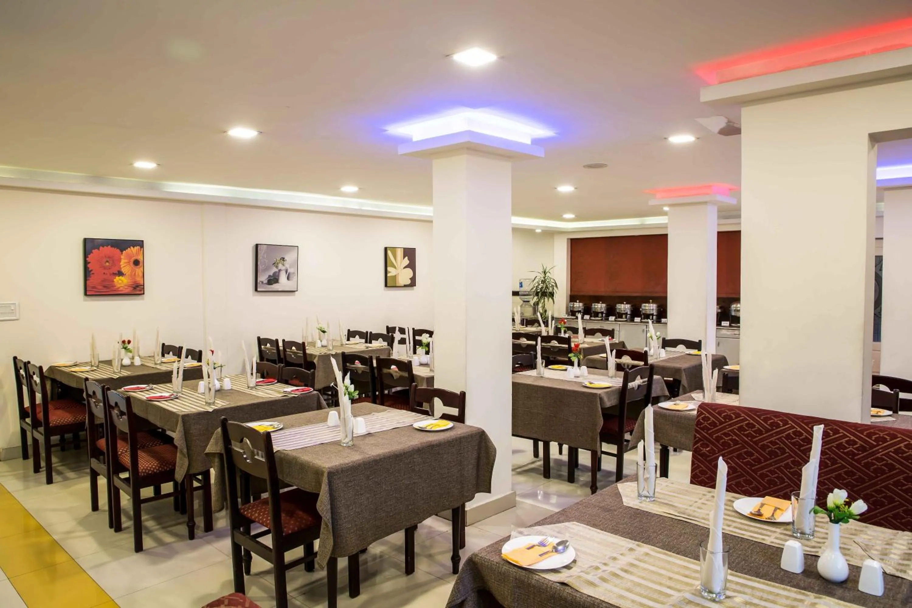 Restaurant/places to eat in Le Celestium