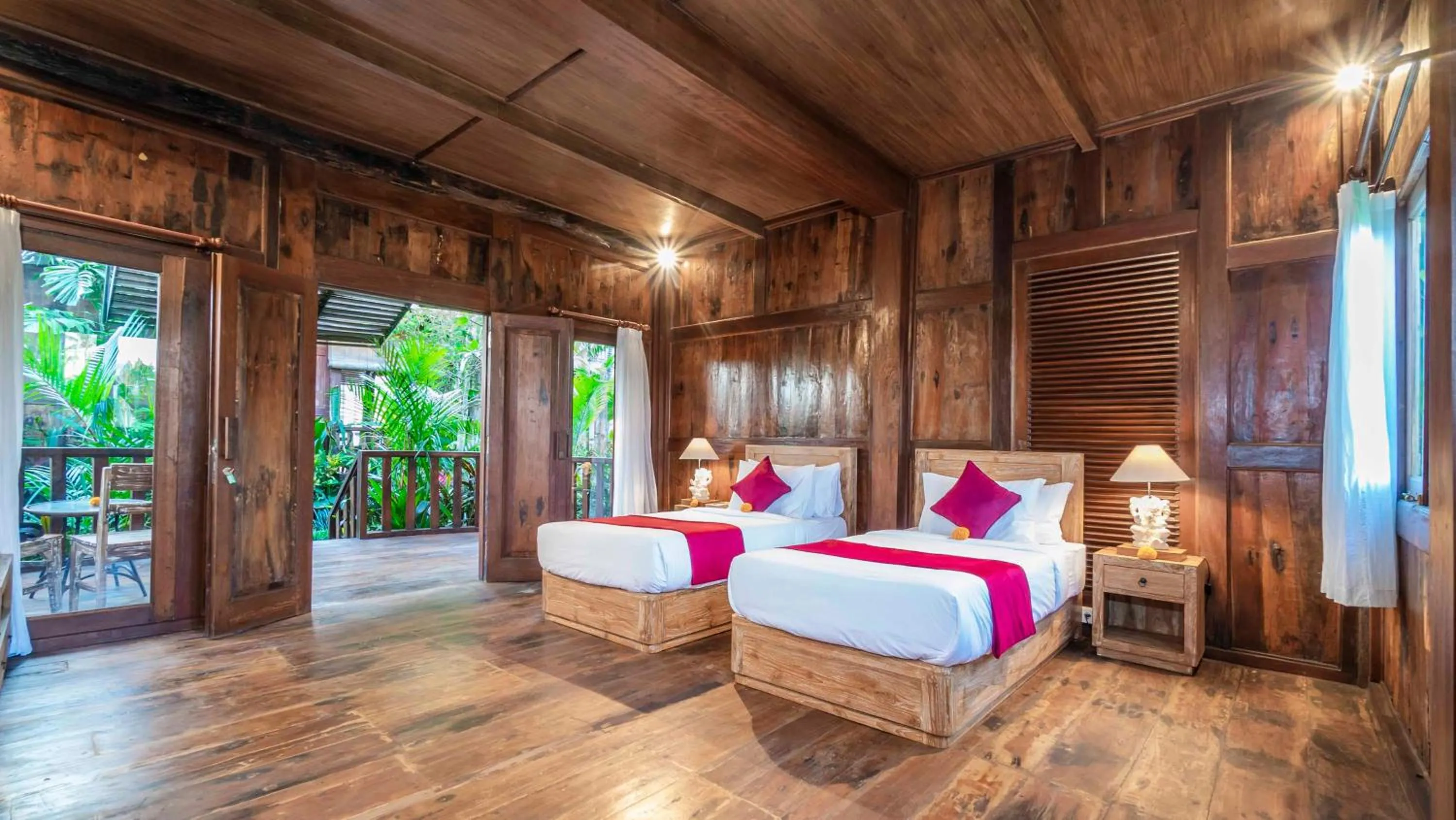 Photo of the whole room, Bed in Gayatri Retreat Ubud