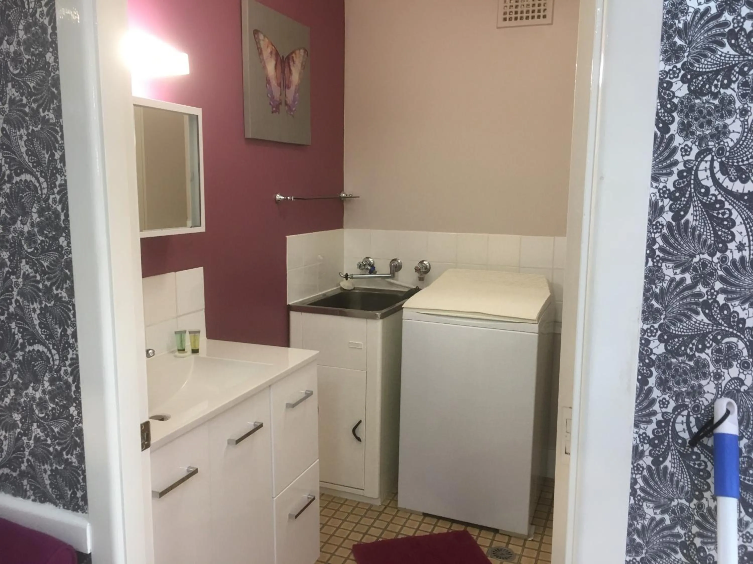 Bathroom in Beachlander Self-Contained Holiday Apartments