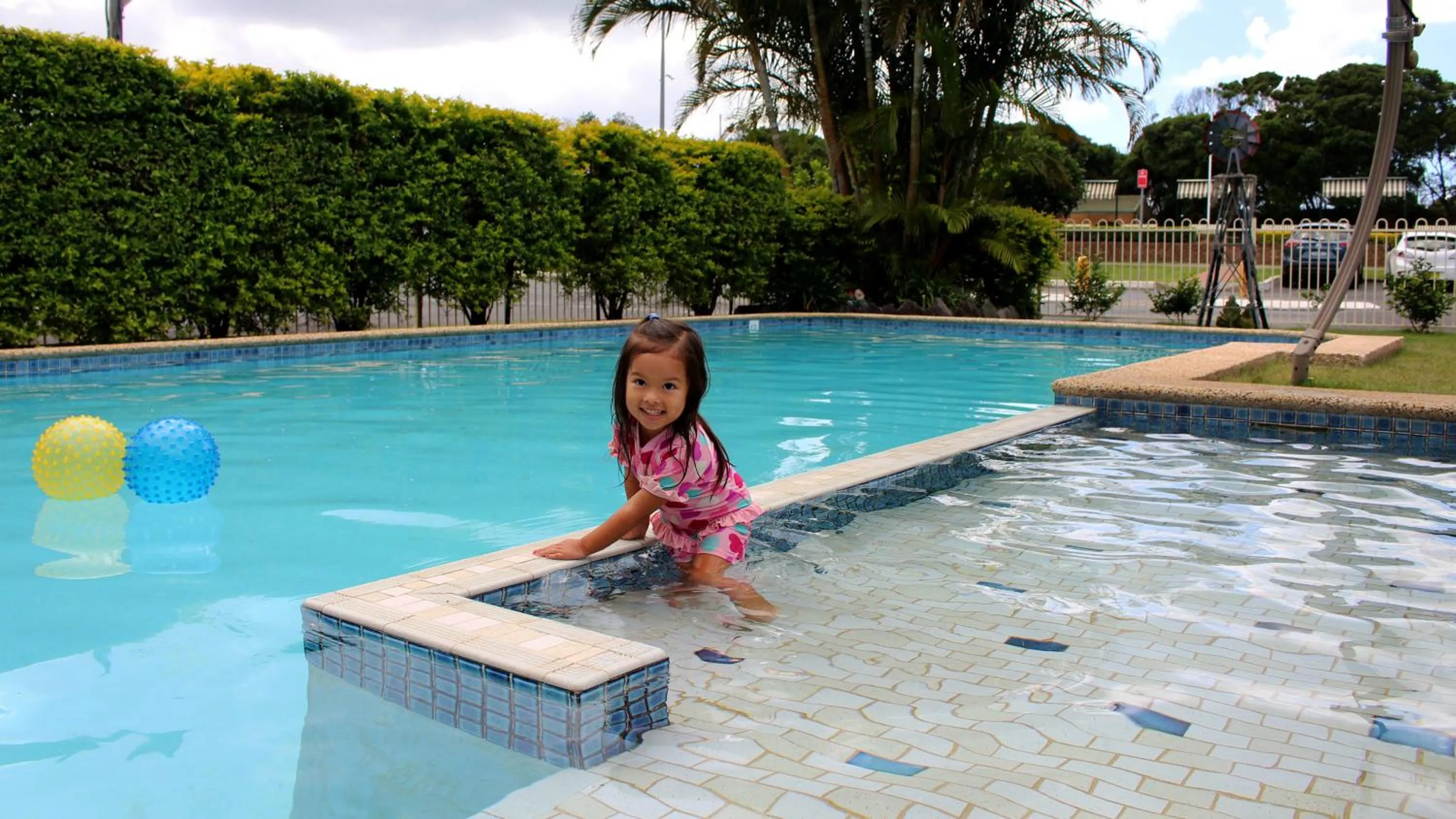 Day in Beachlander Self-Contained Holiday Apartments