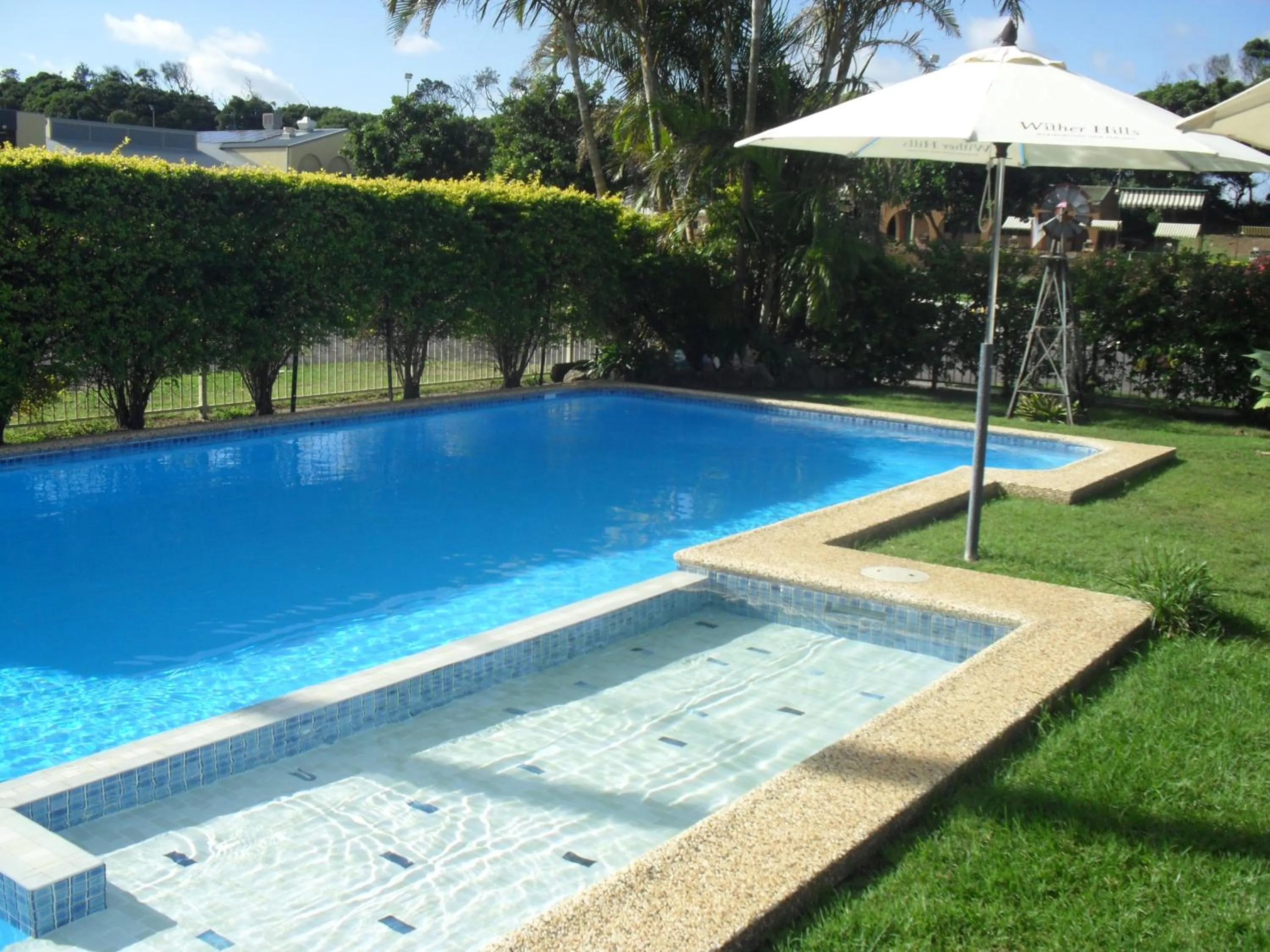 Swimming pool in Beachlander Self-Contained Holiday Apartments