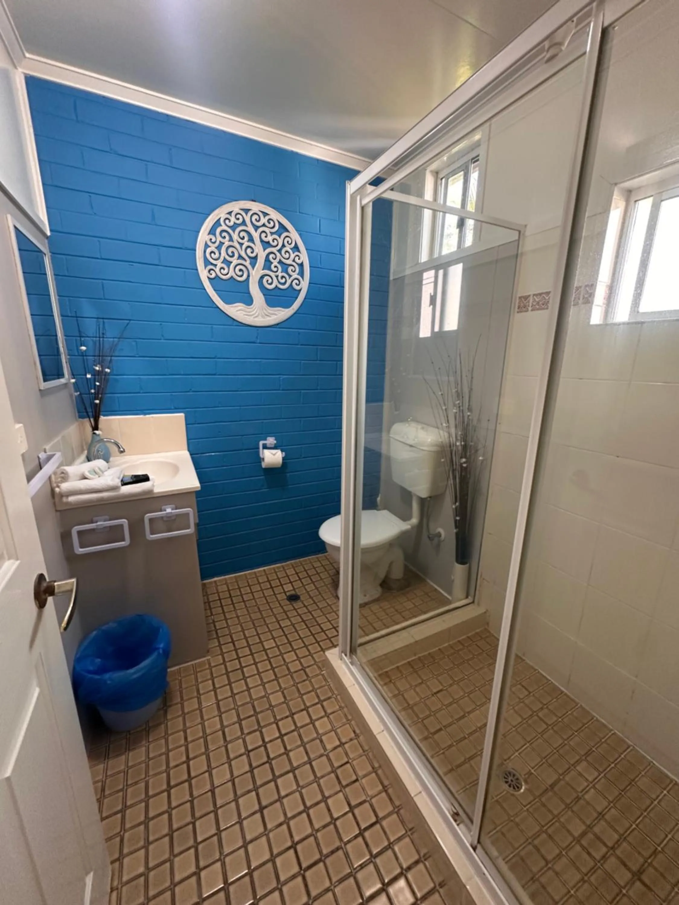 Shower in Beachlander Self-Contained Holiday Apartments