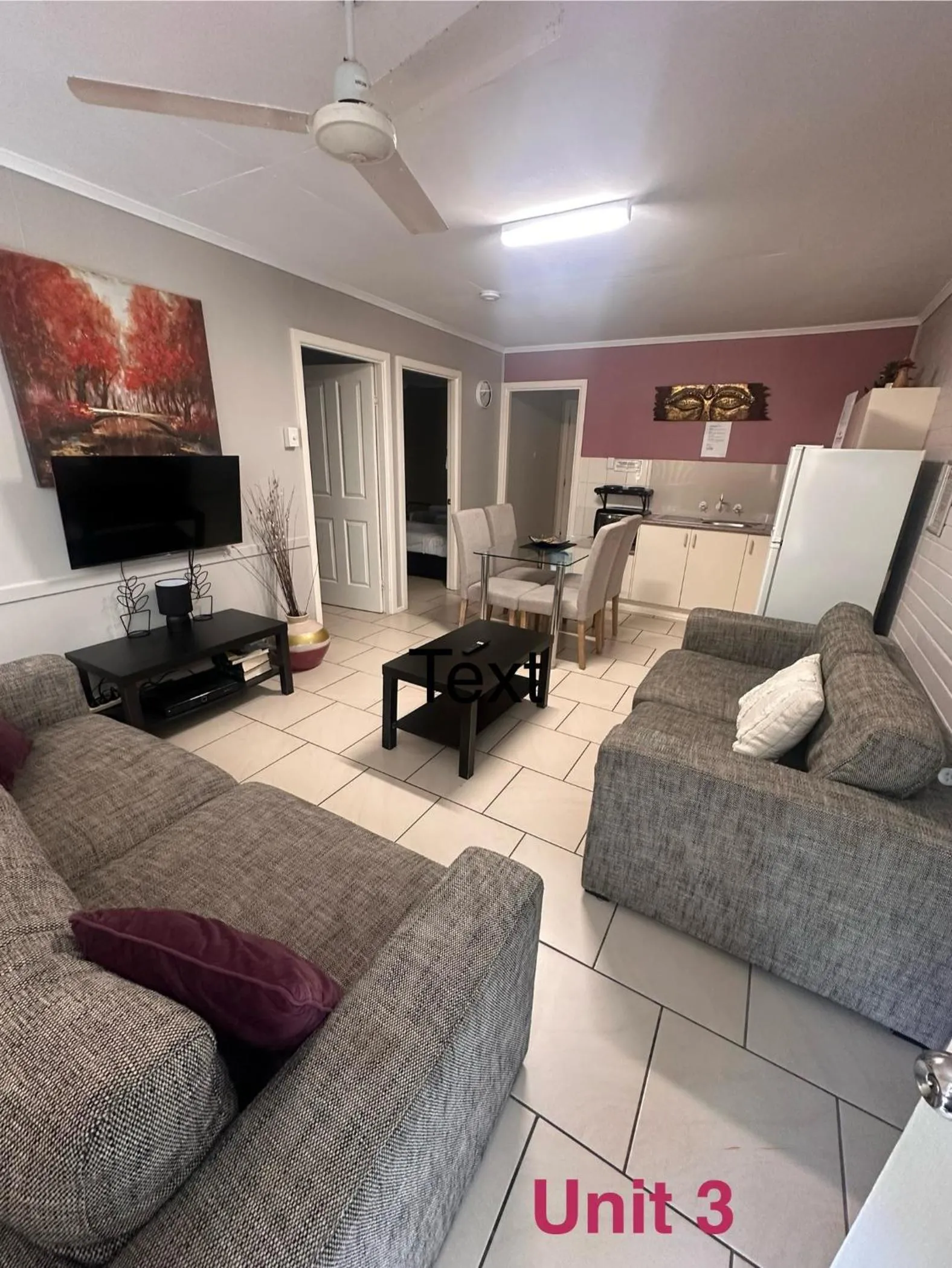 Communal lounge/ TV room in Beachlander Self-Contained Holiday Apartments