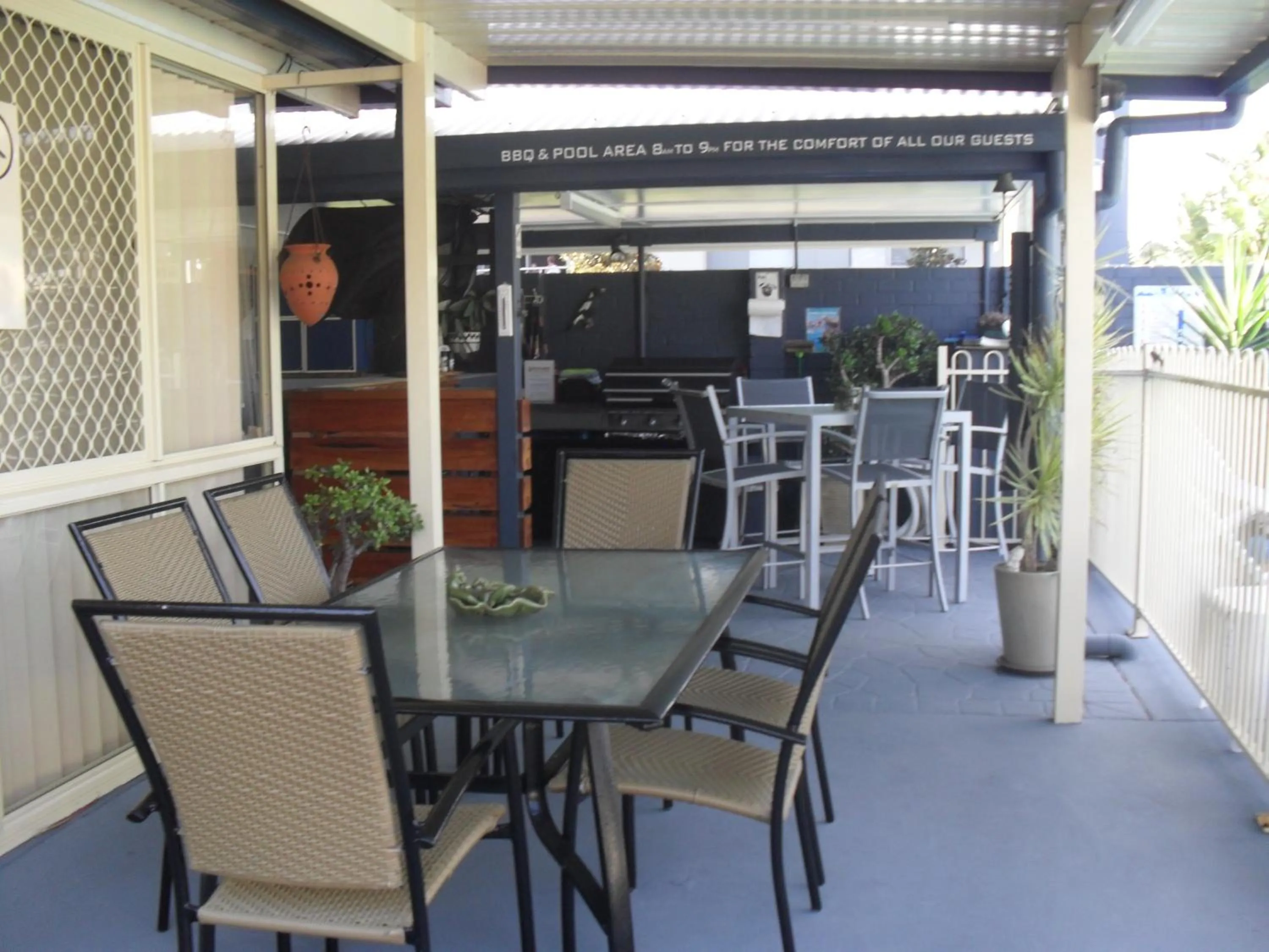 BBQ facilities in Beachlander Self-Contained Holiday Apartments