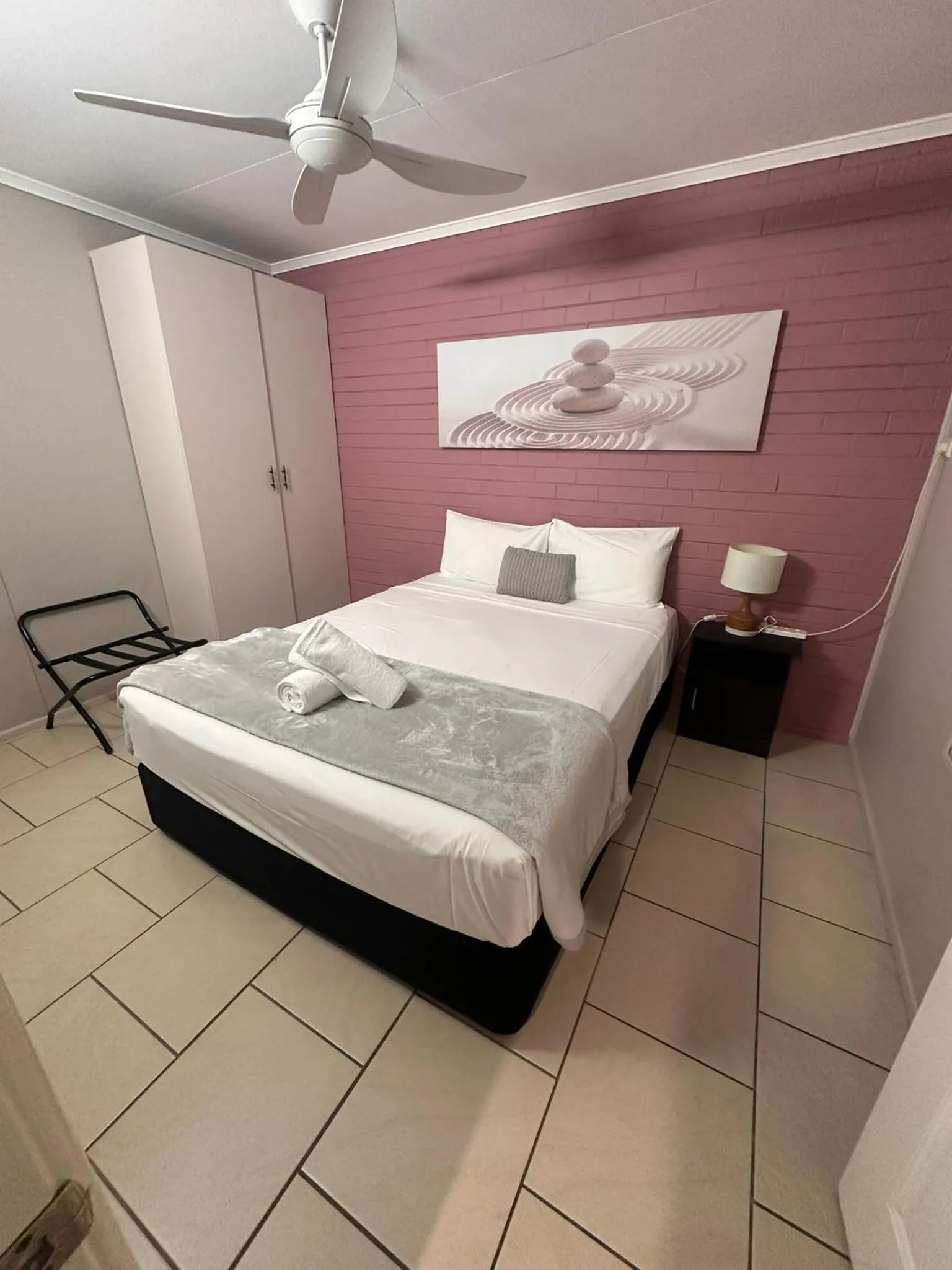 Bedroom, Bed in Beachlander Self-Contained Holiday Apartments