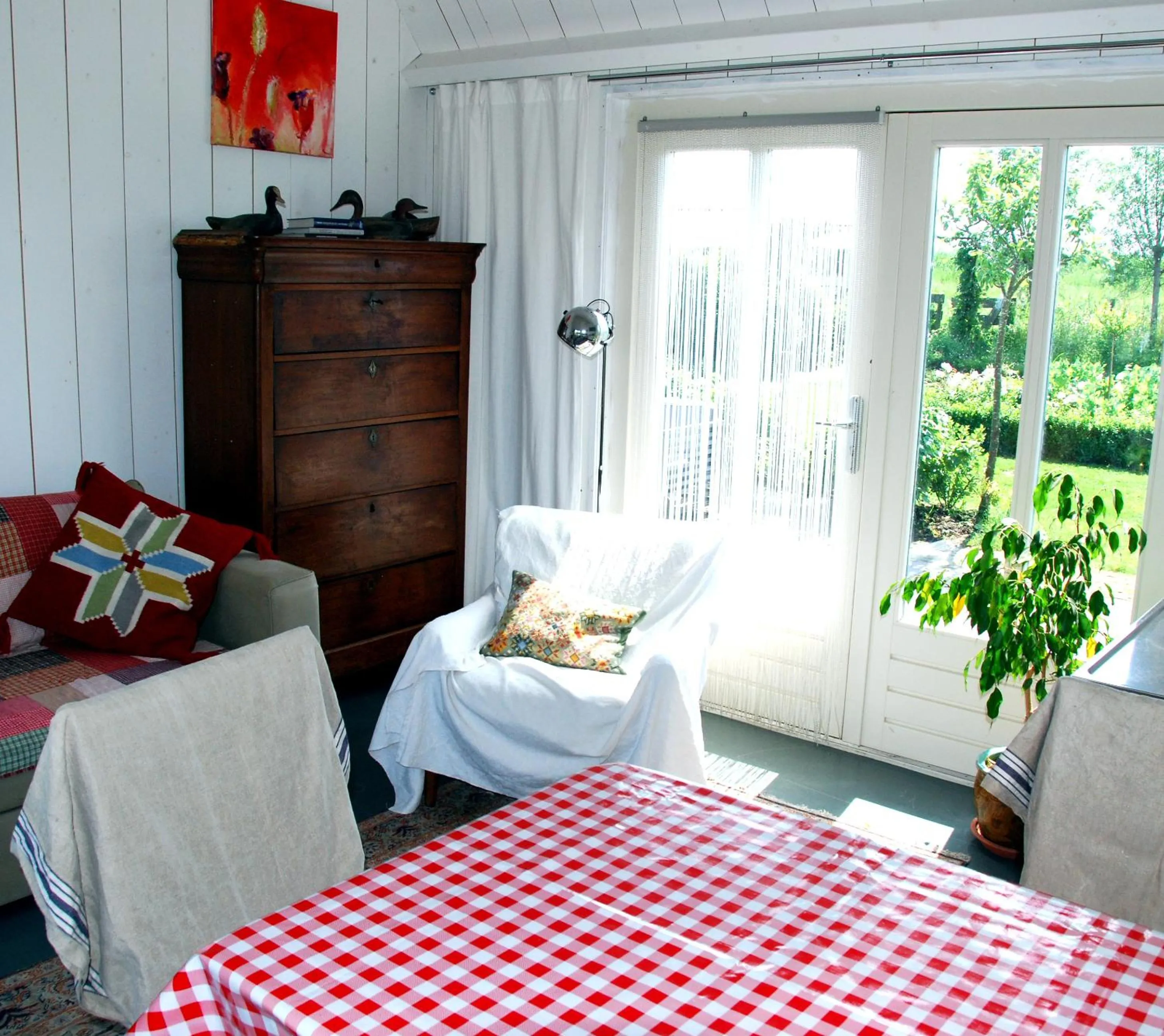 Garden in Bed In Waterland