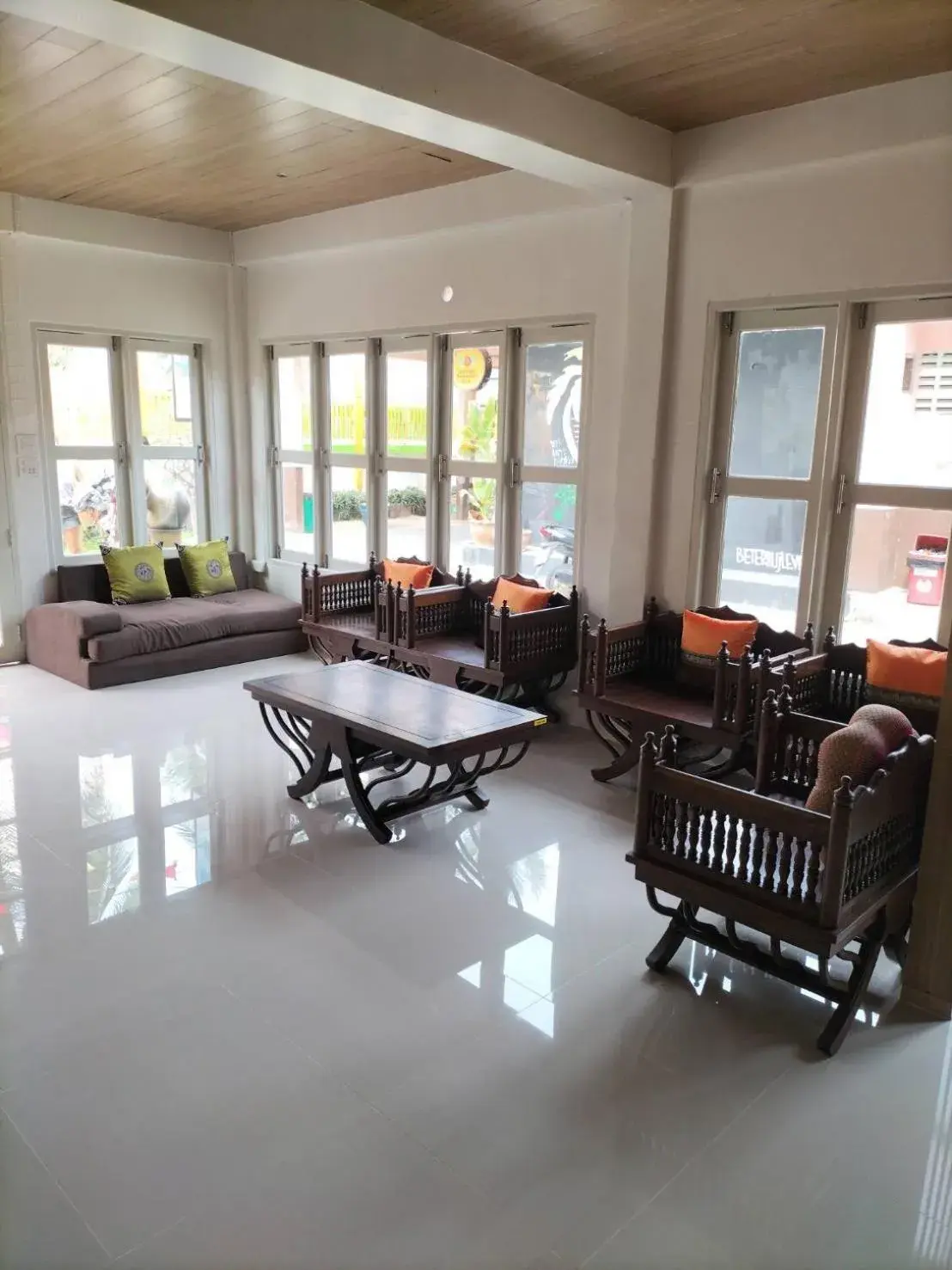 Lobby or reception in Lotus Hostel Beach Koh Tao Lobby or reception in Lotus Hostel Beach Koh Tao
