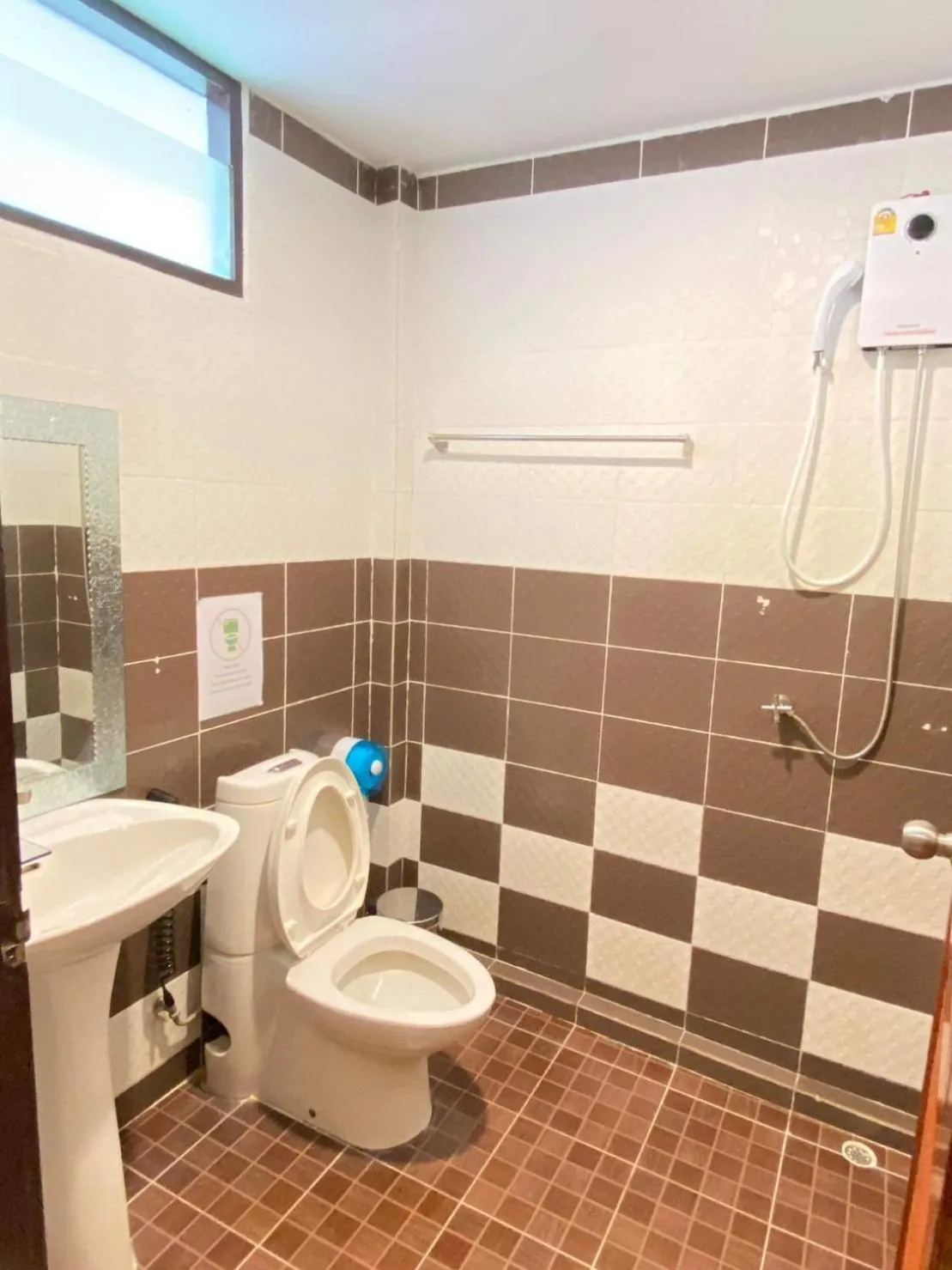 Bathroom in Lotus Hostel Beach Koh Tao