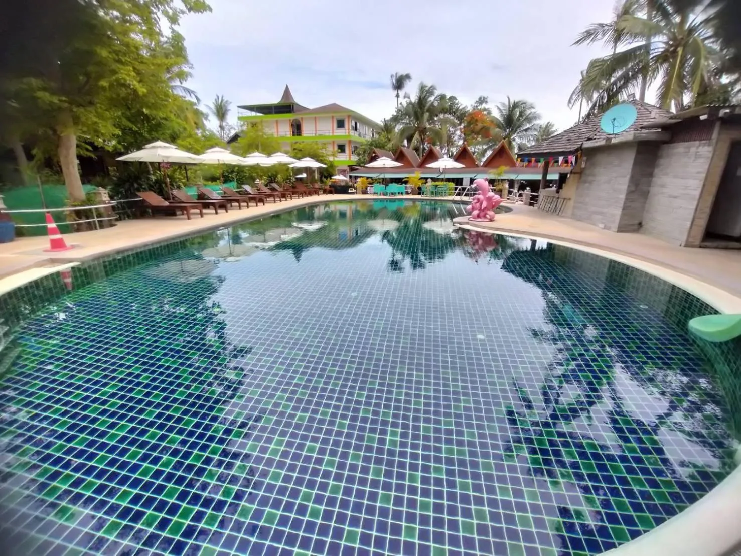 Seating area in Lotus Hostel Beach Koh Tao