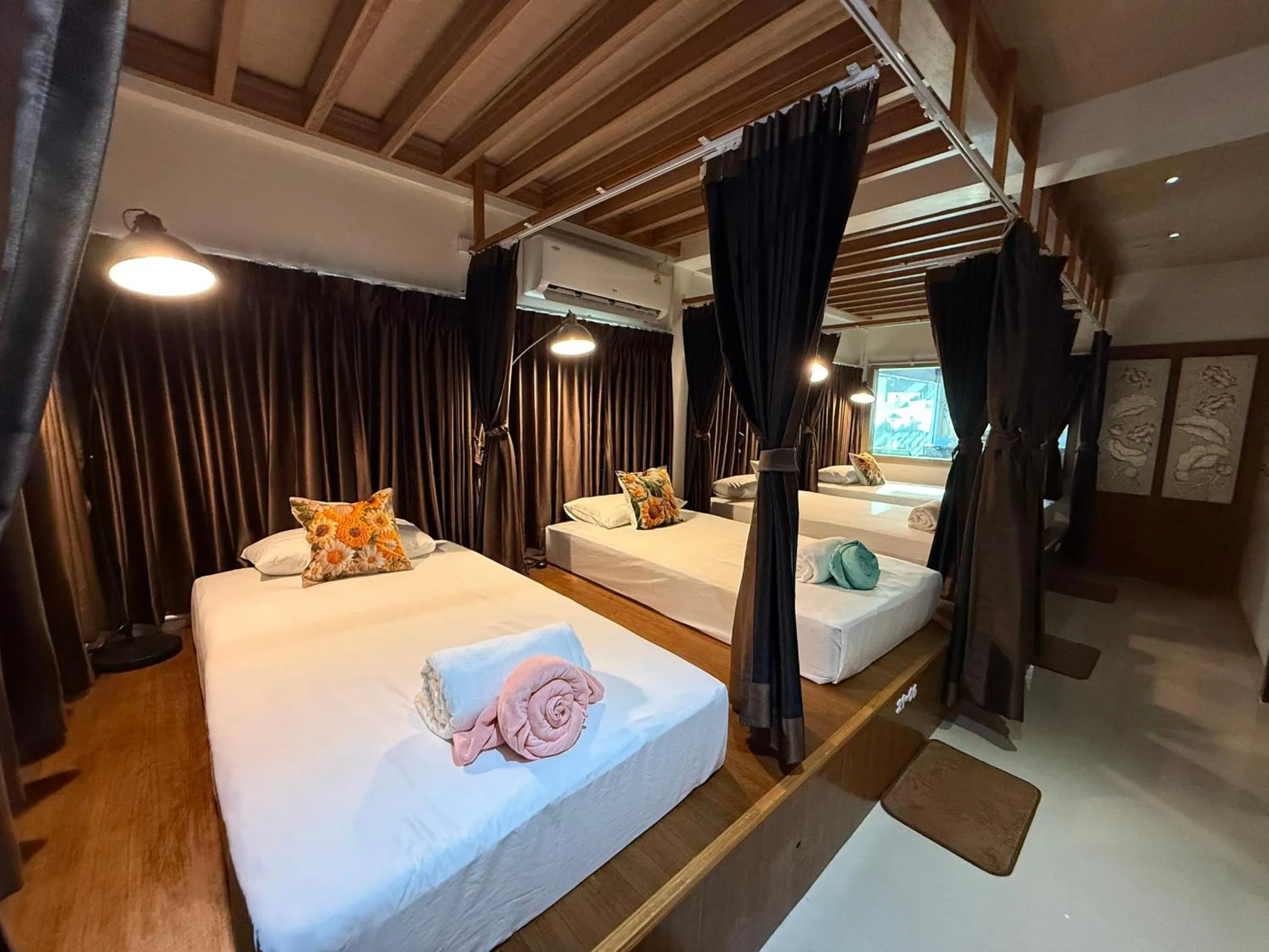 Bed in Lotus Hostel Beach Koh Tao