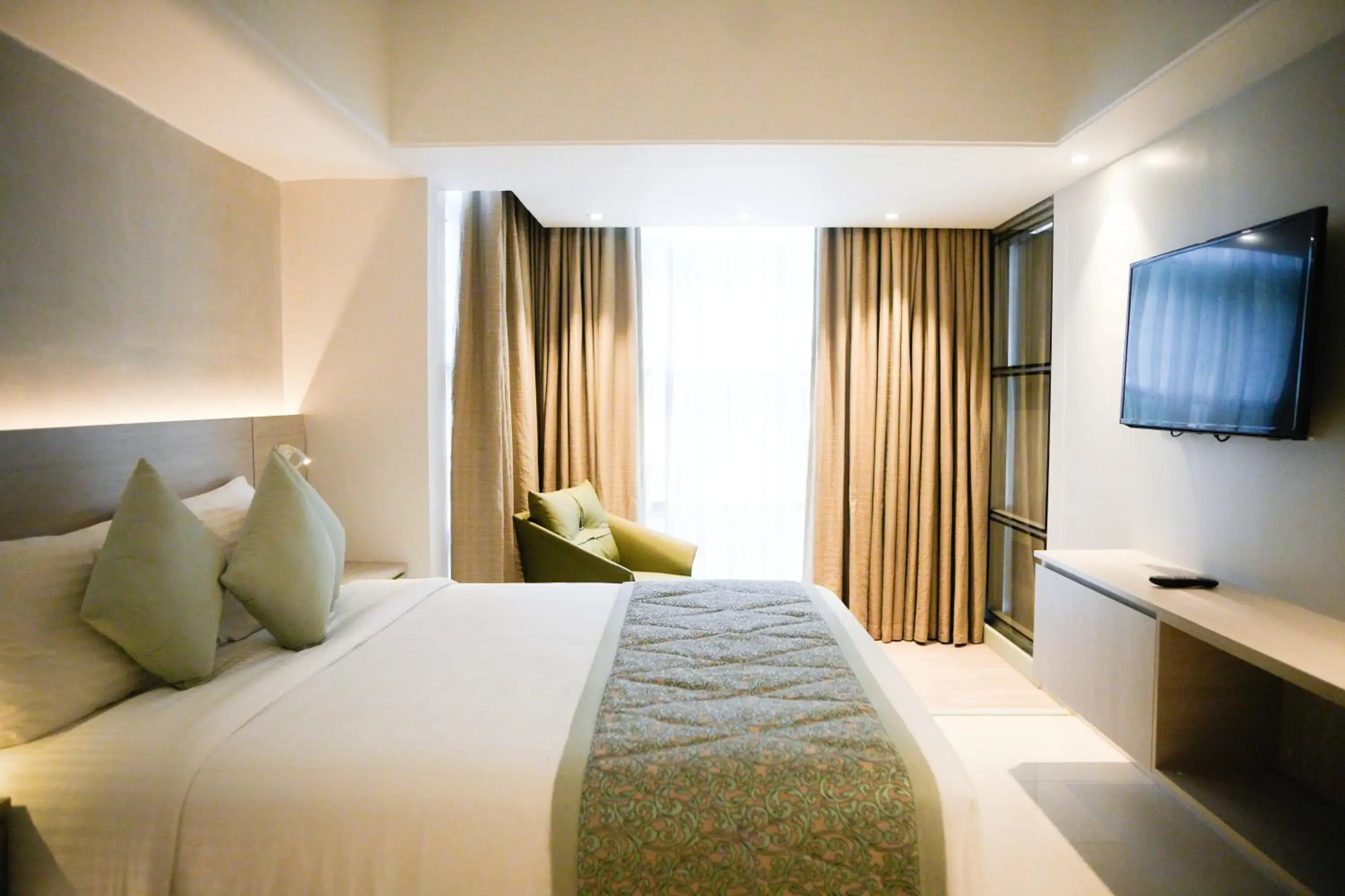 Bedroom, Bed in Lakeshore Heights Bedroom, Bed in Lakeshore Heights